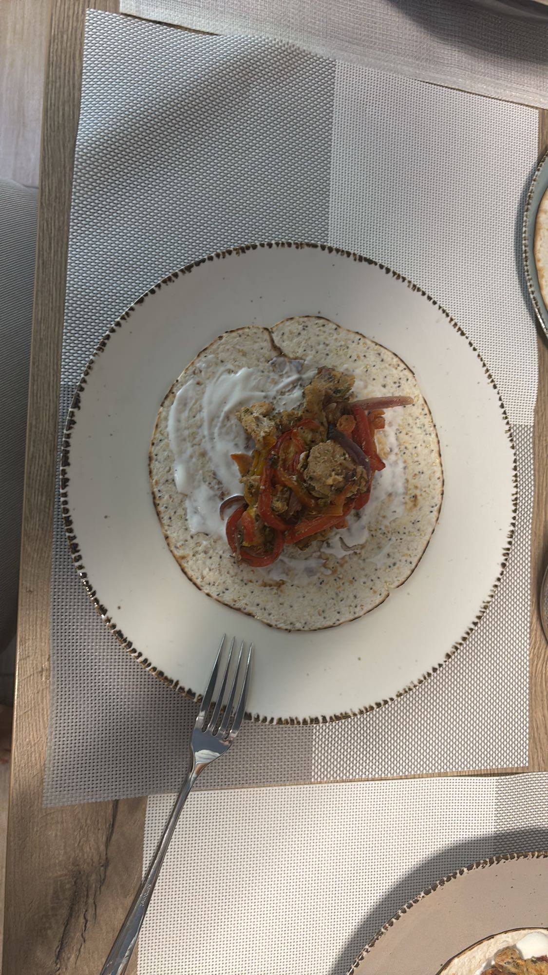 Wrap cu pui si legume