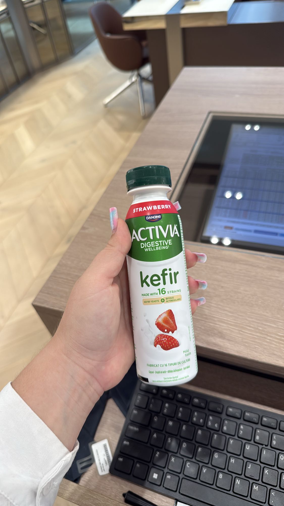Kefir cu capsuni