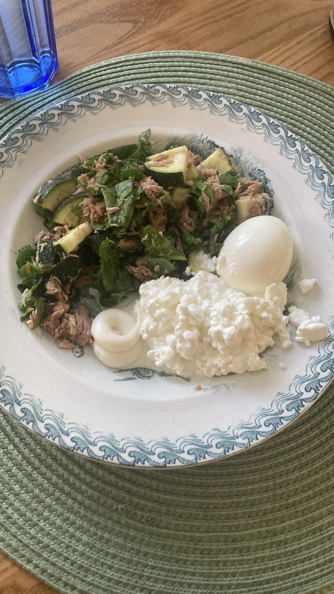 Tonfisksallad med ägg