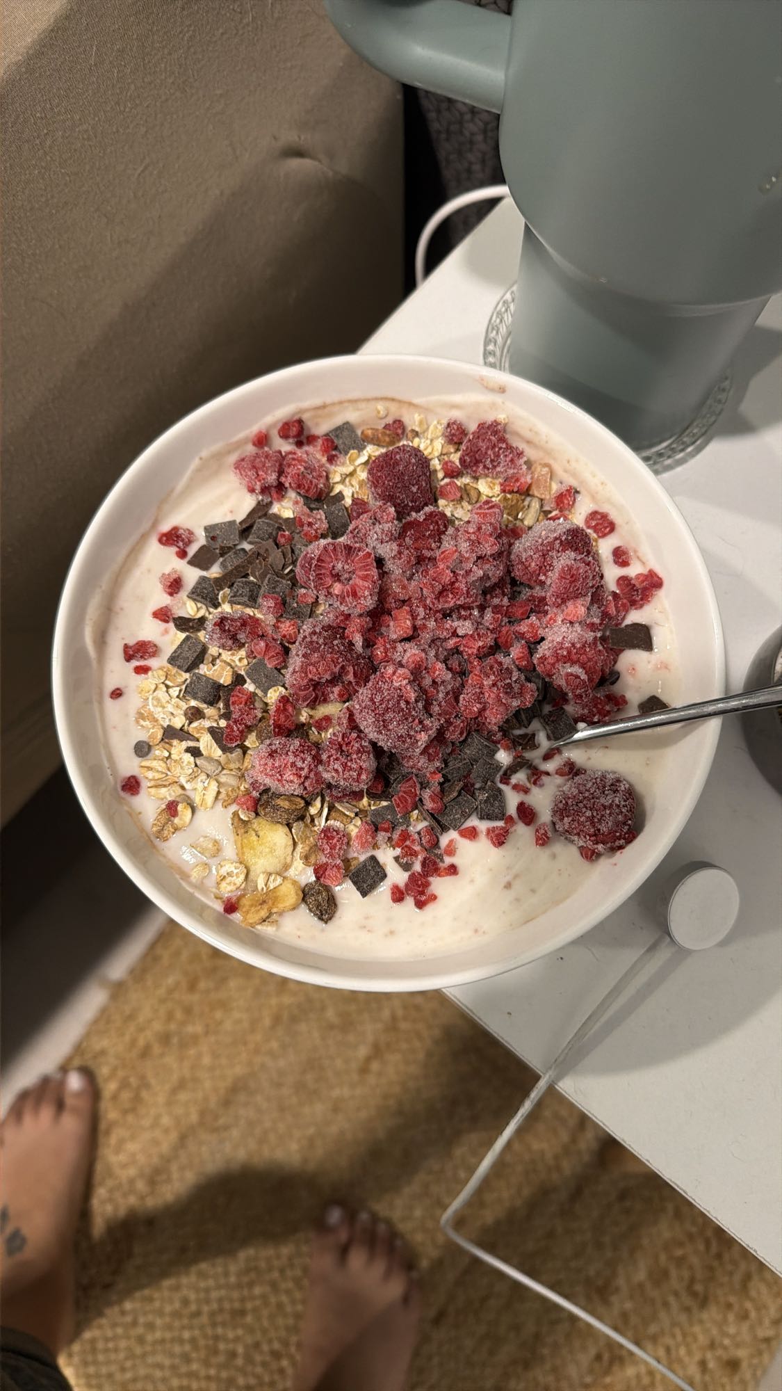 Joghurt-Bowl mit Beeren