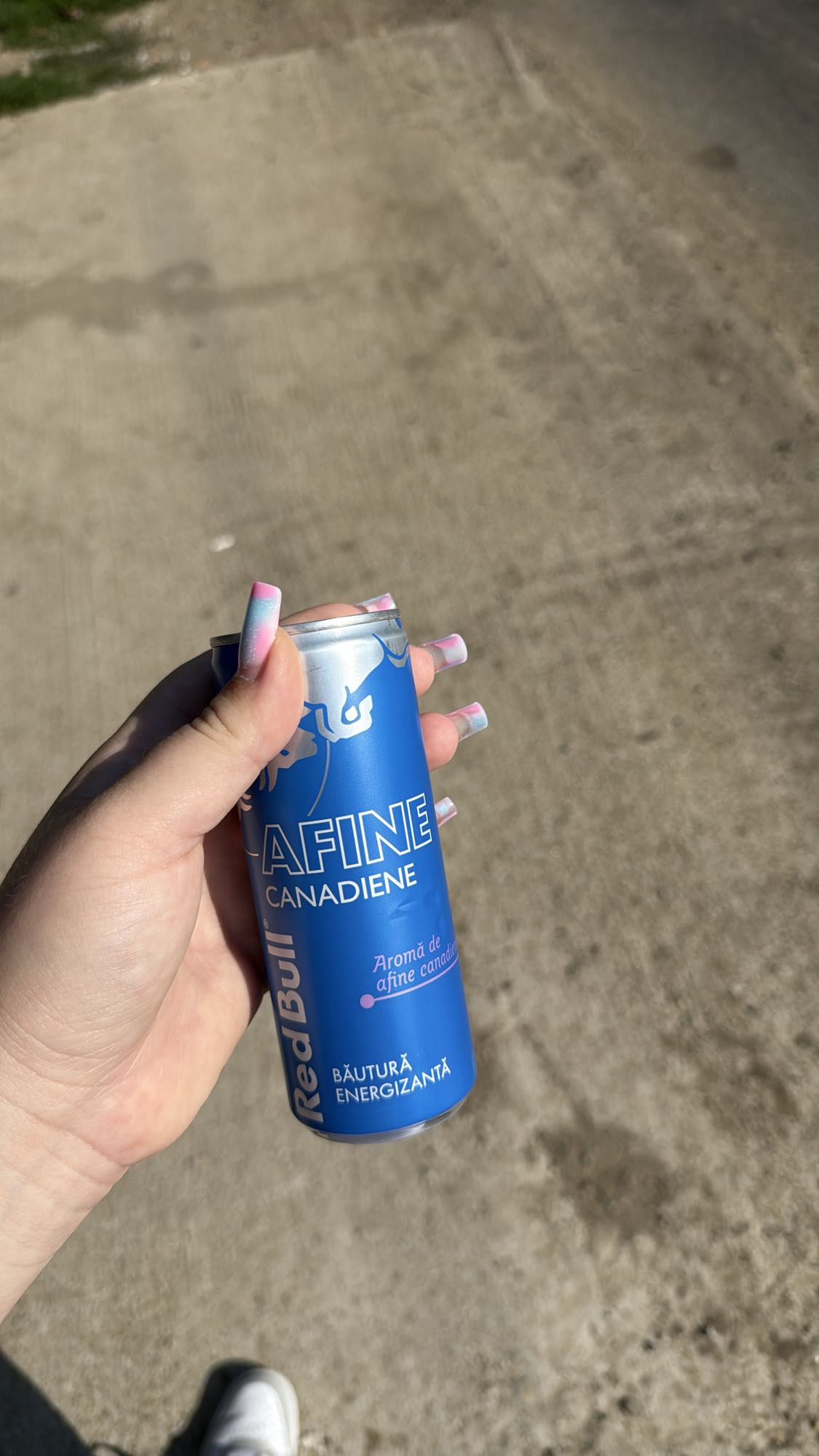 Băutură energizantă afine