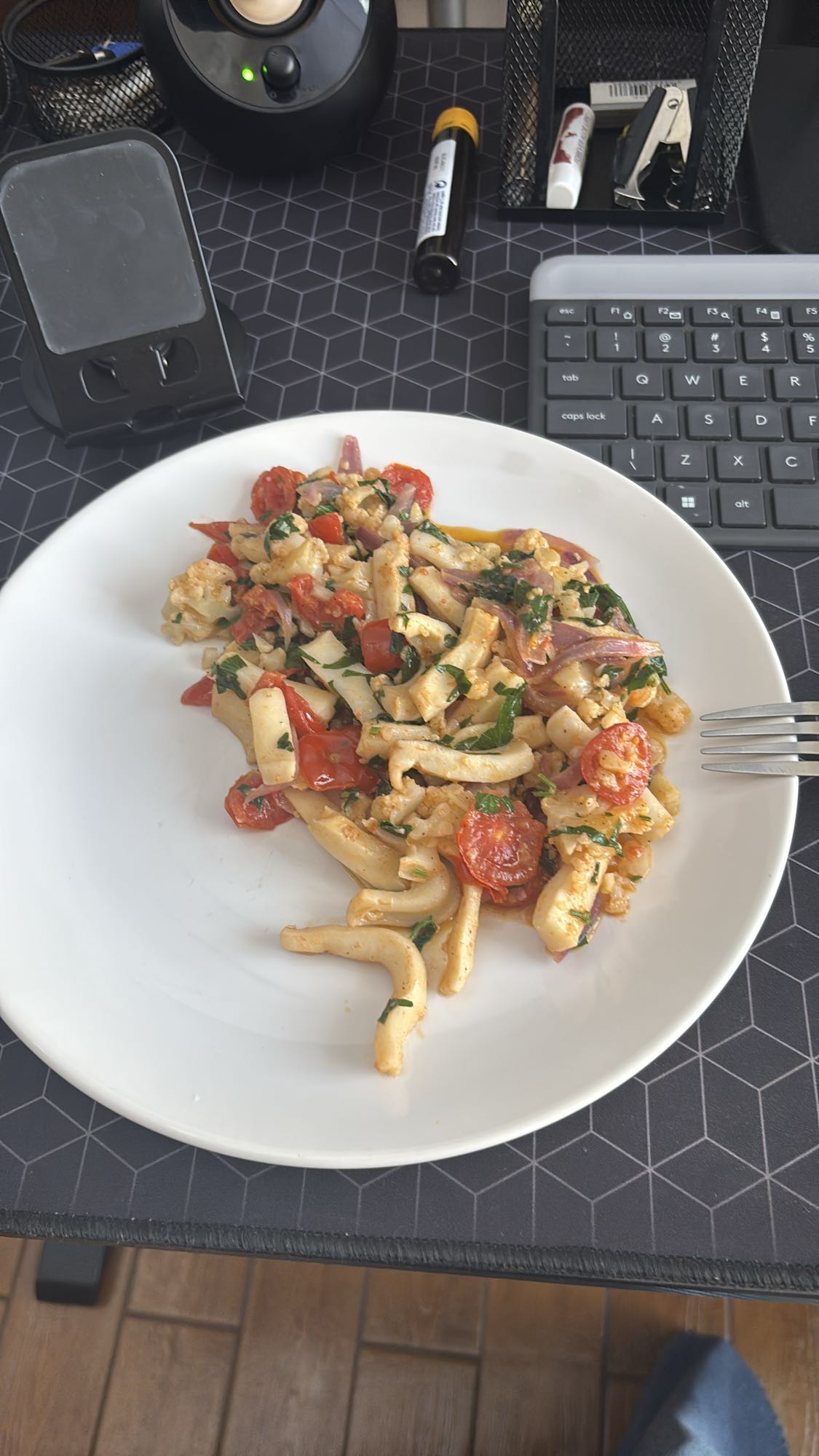 Salata calda cu calamar