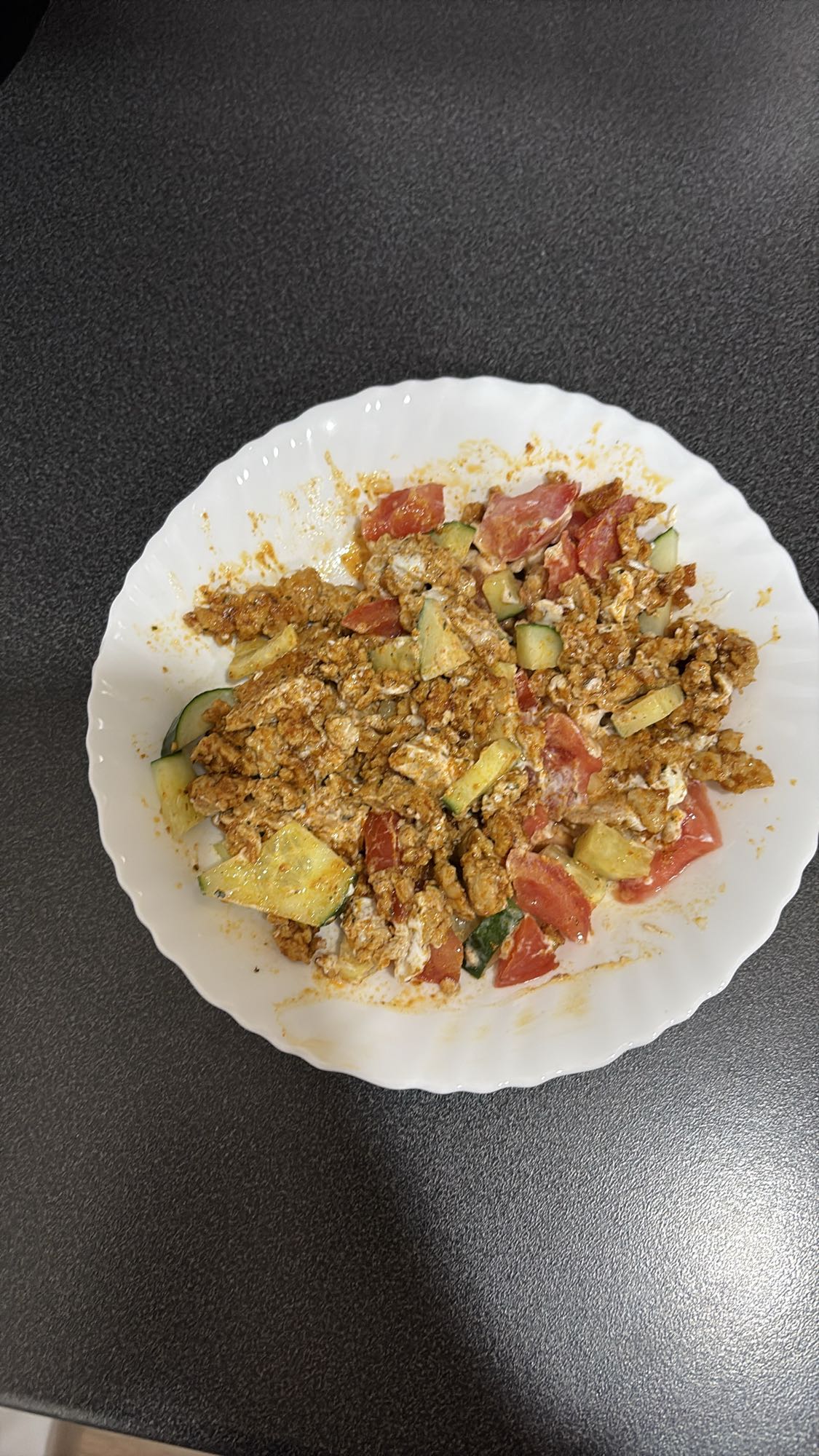 Krydret kjøttsalat