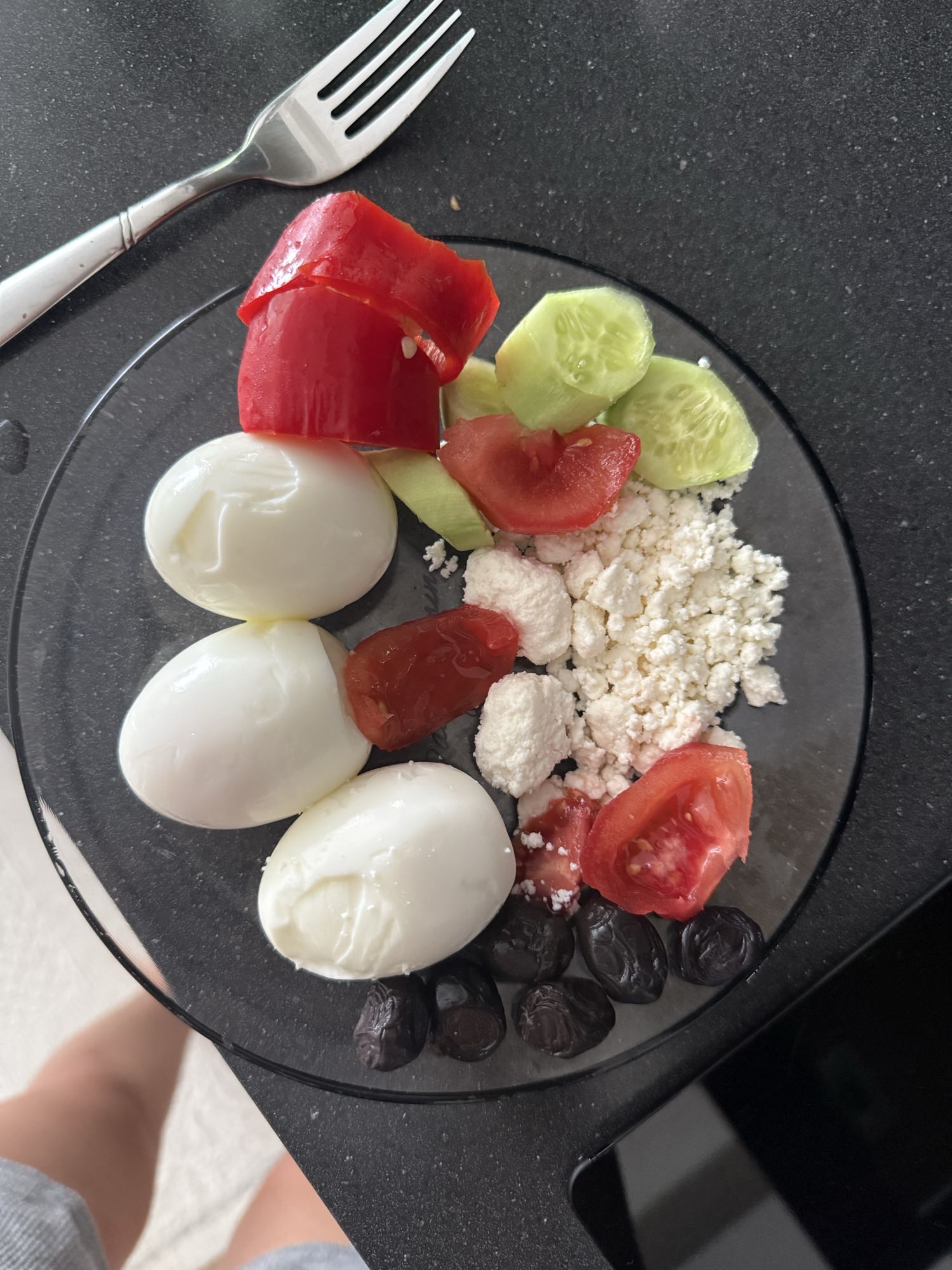 Yumurtalı kahvaltı tabağı