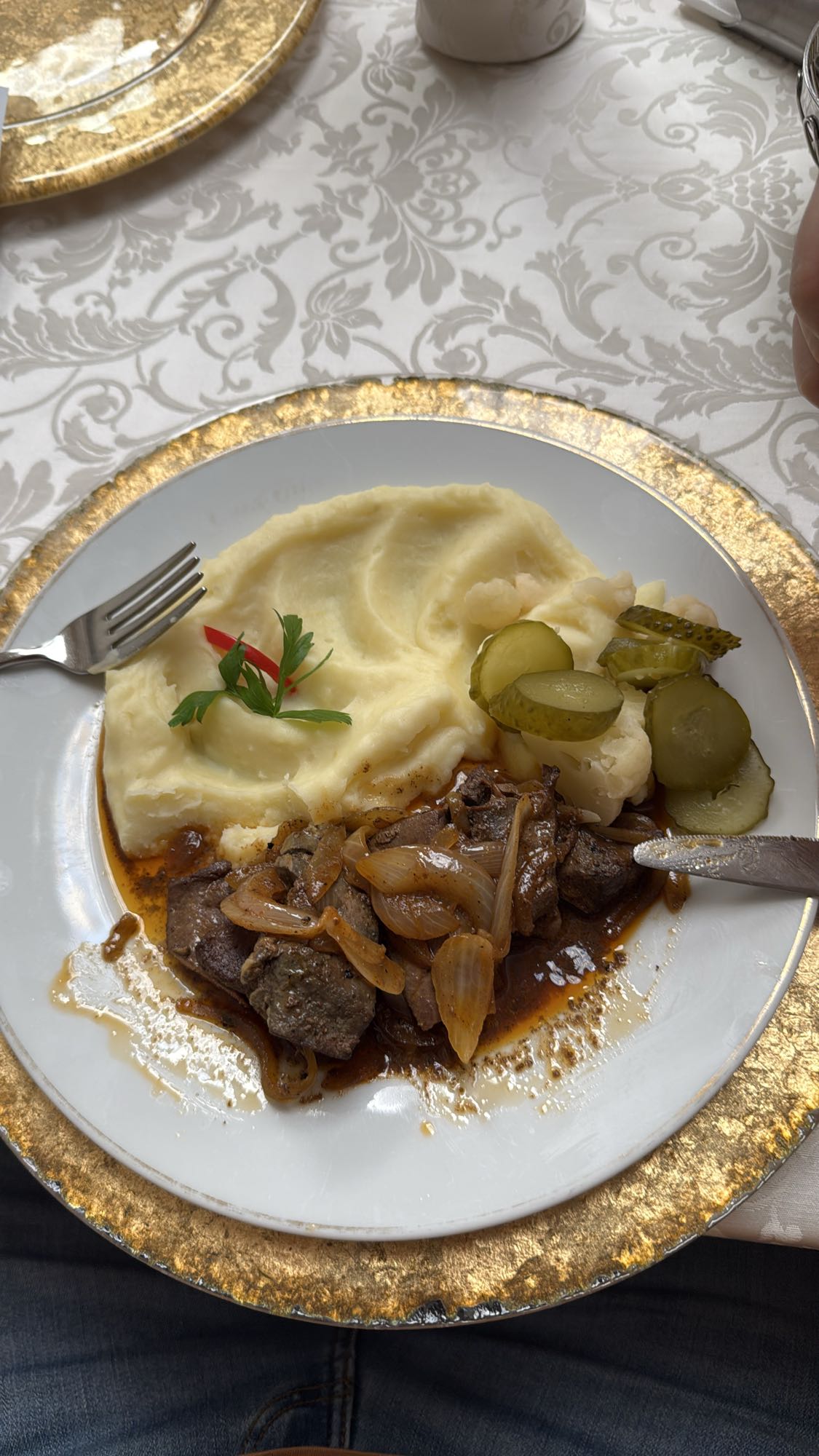 Mashed Potatoes Beef Plate