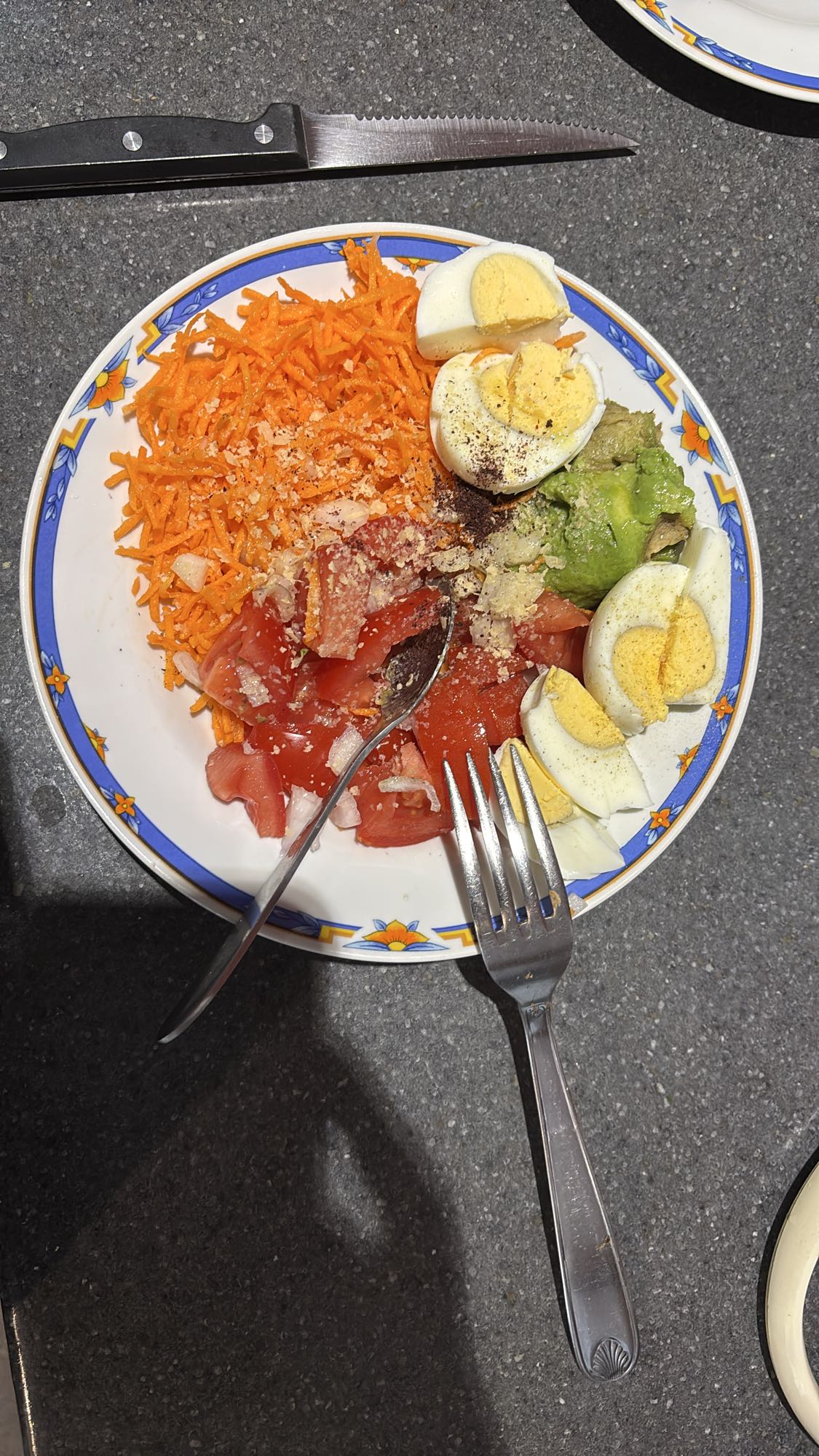 Salade oeufs avocat