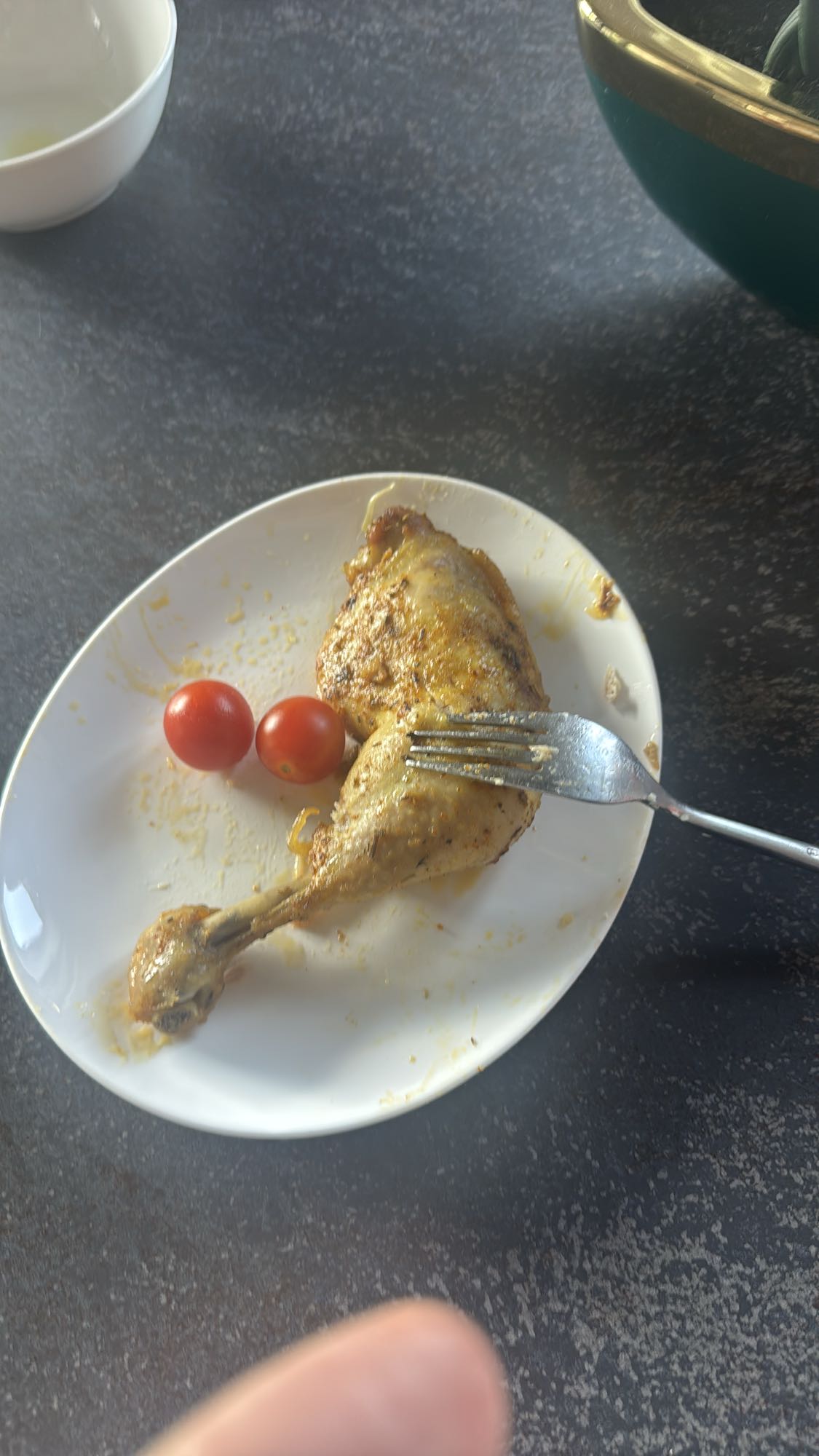 Pieczona noga kurczaka