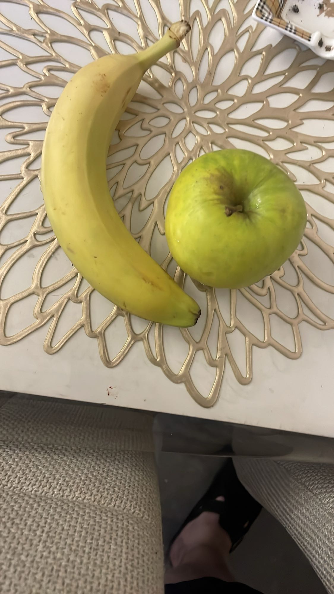 Banan och grönt äpple