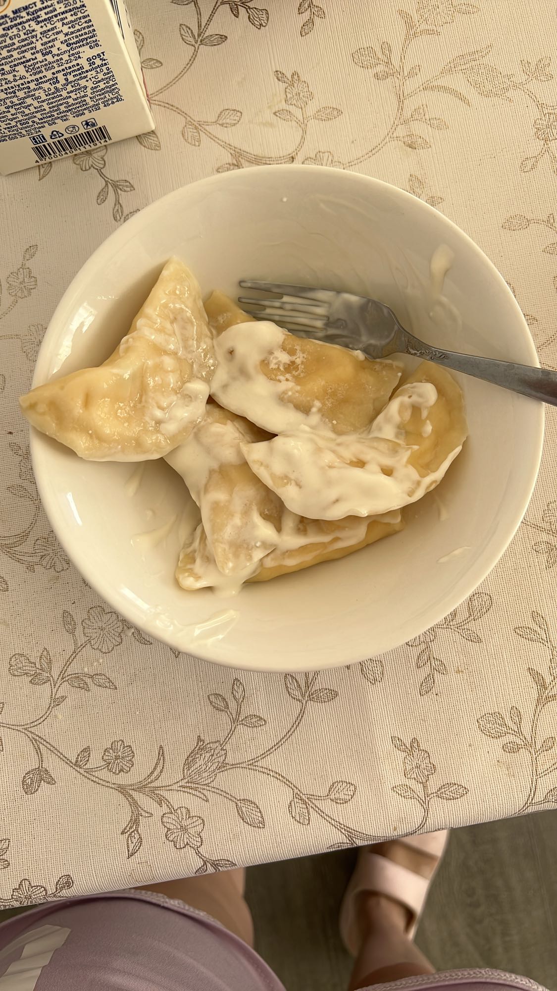Вареники со сметаной