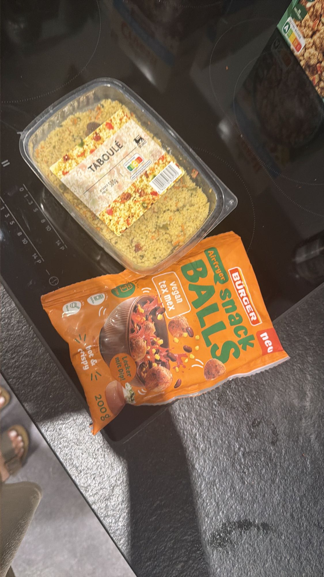 Taboulé mit Snackbällchen