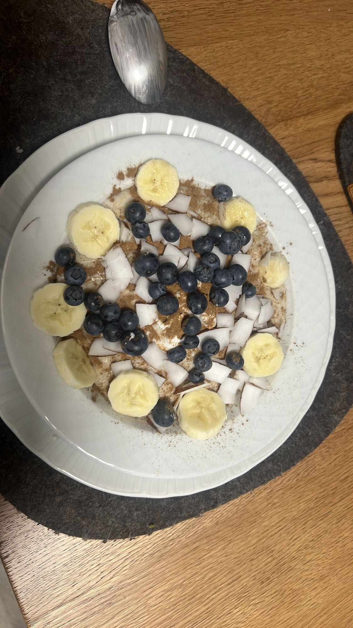 Porridge con frutta