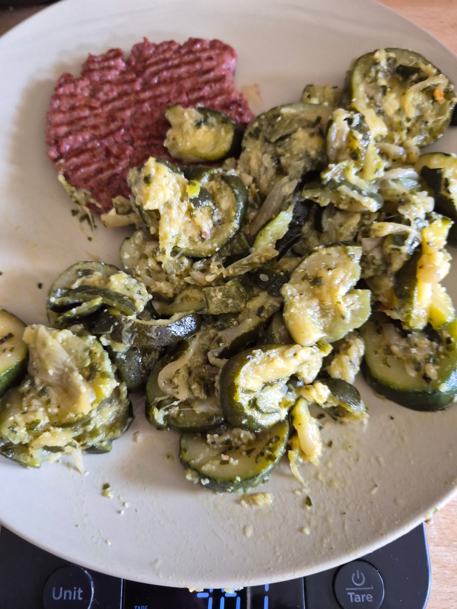 Boeuf haché et courgettes