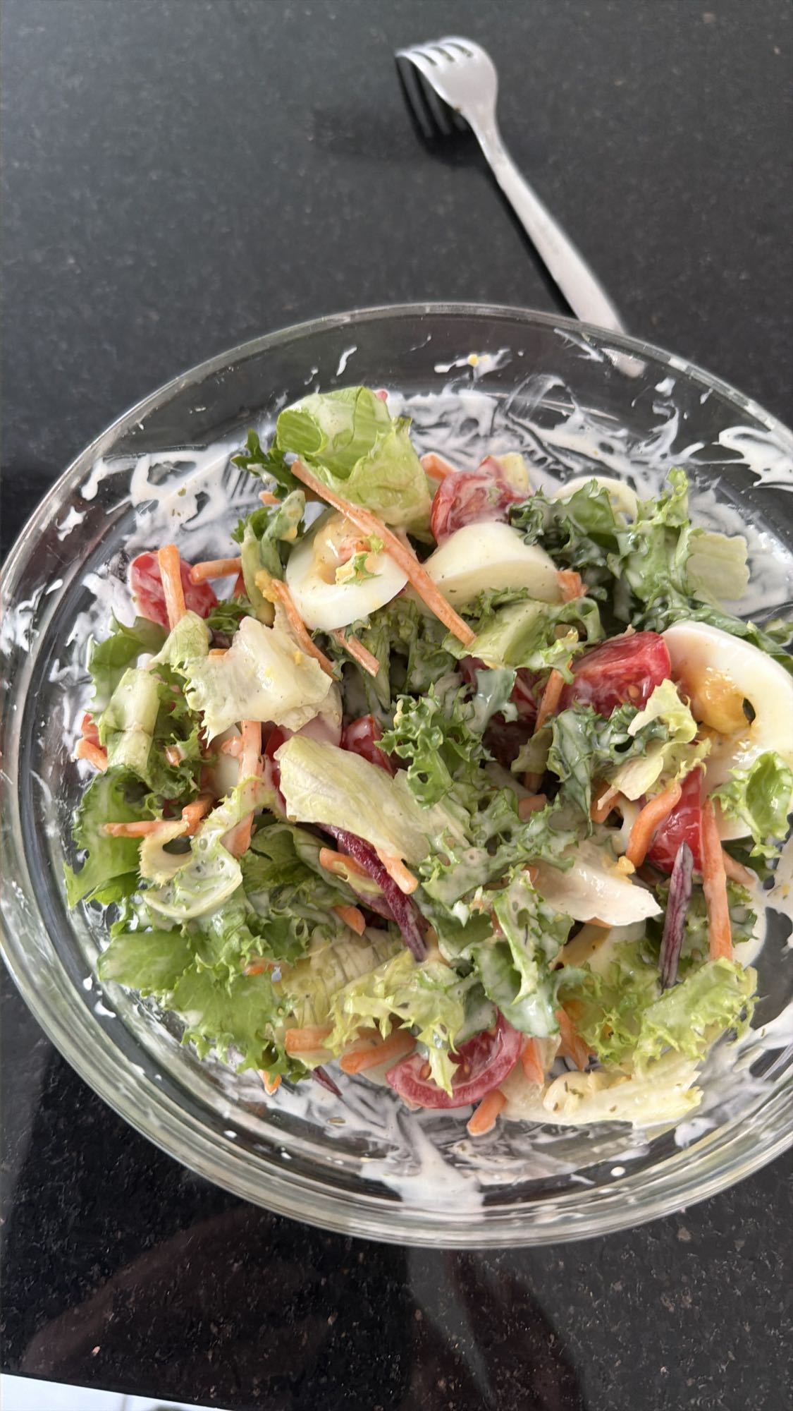 Gemischter Eiersalat