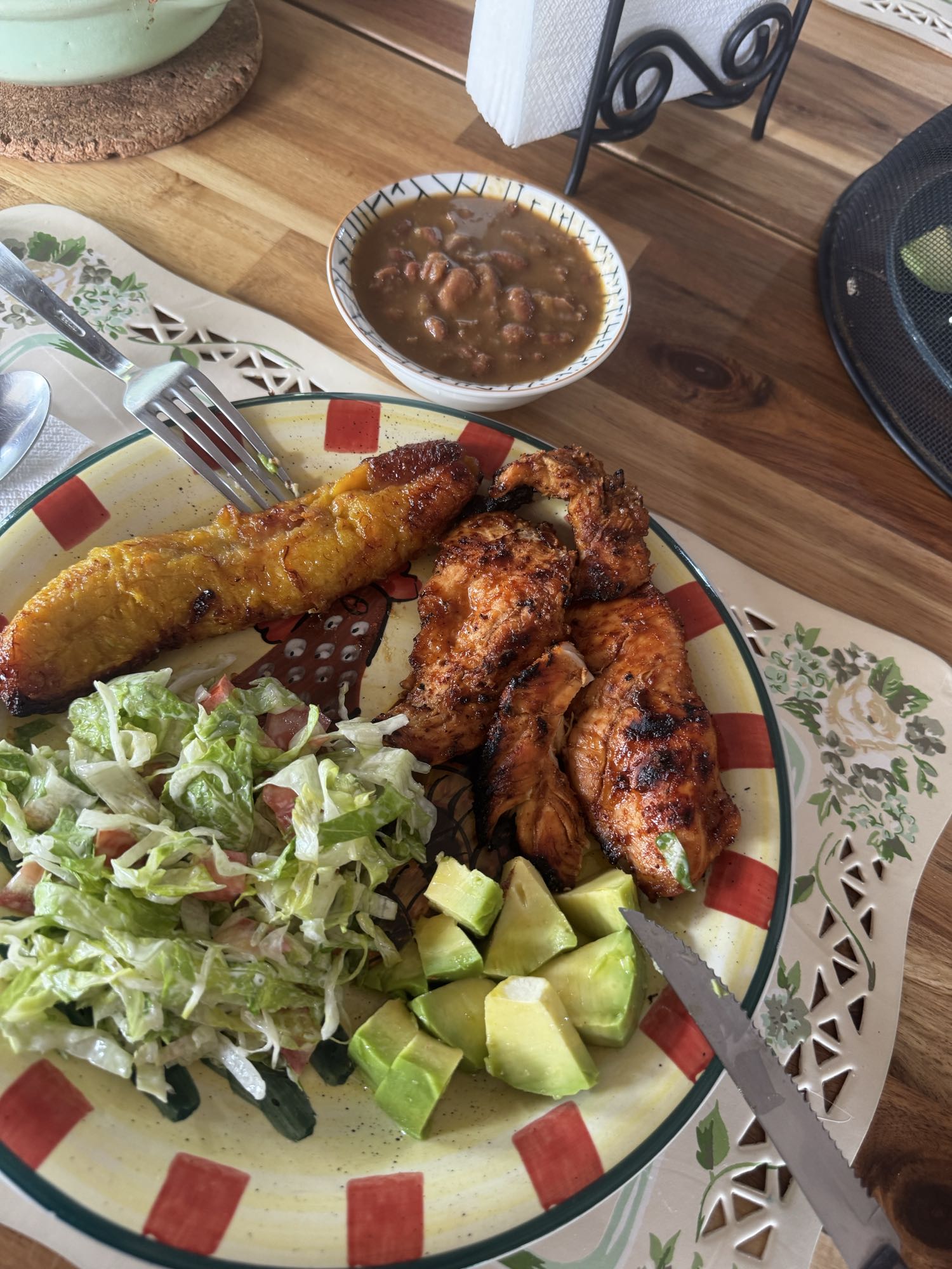Pollo con frijoles