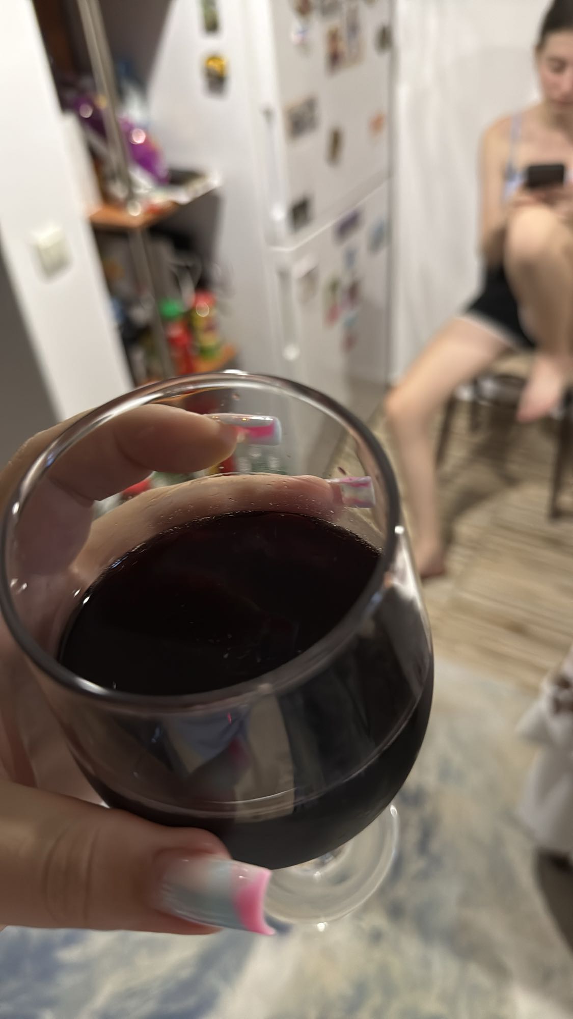 Pahar cu vin rosu