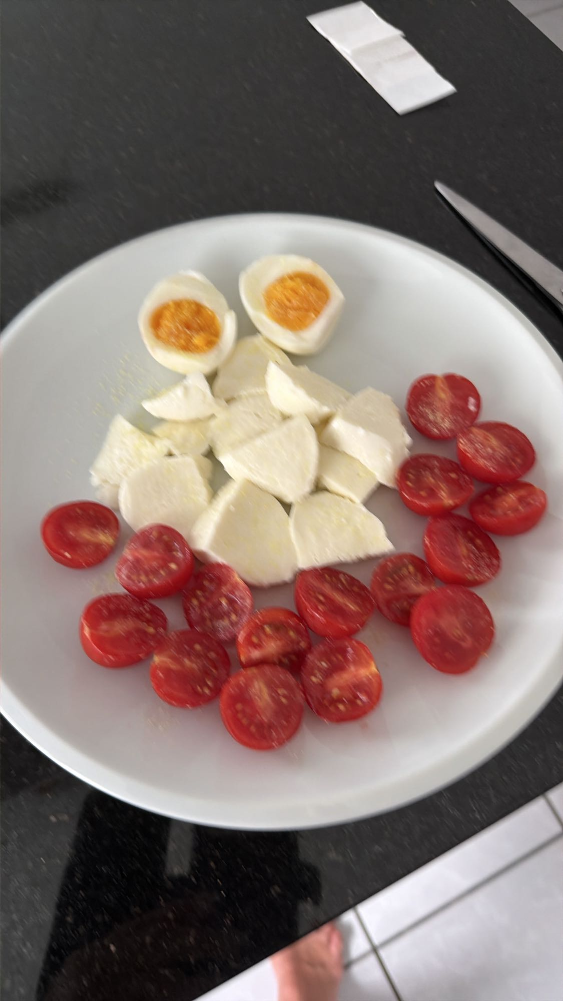 Mozzarella mit Ei