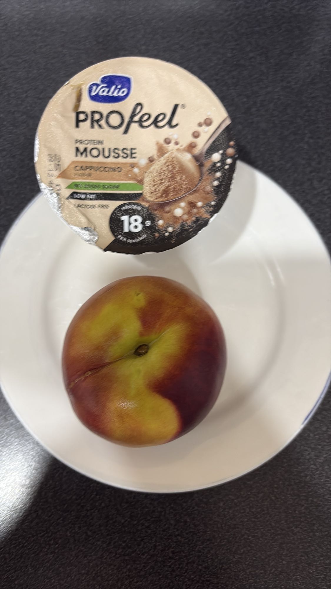 Proteinpudding og nektarin
