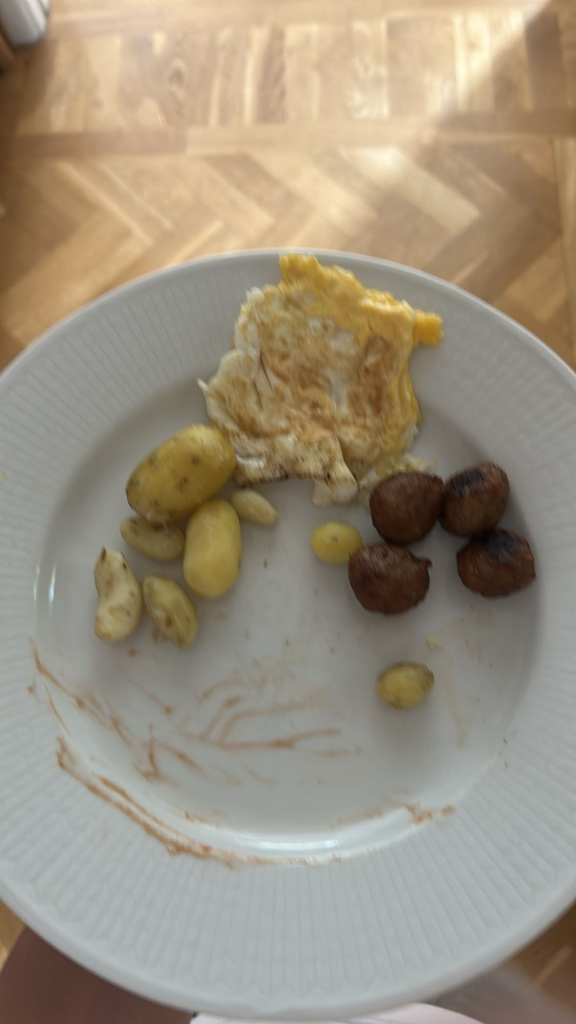 Stekt ägg med potatis