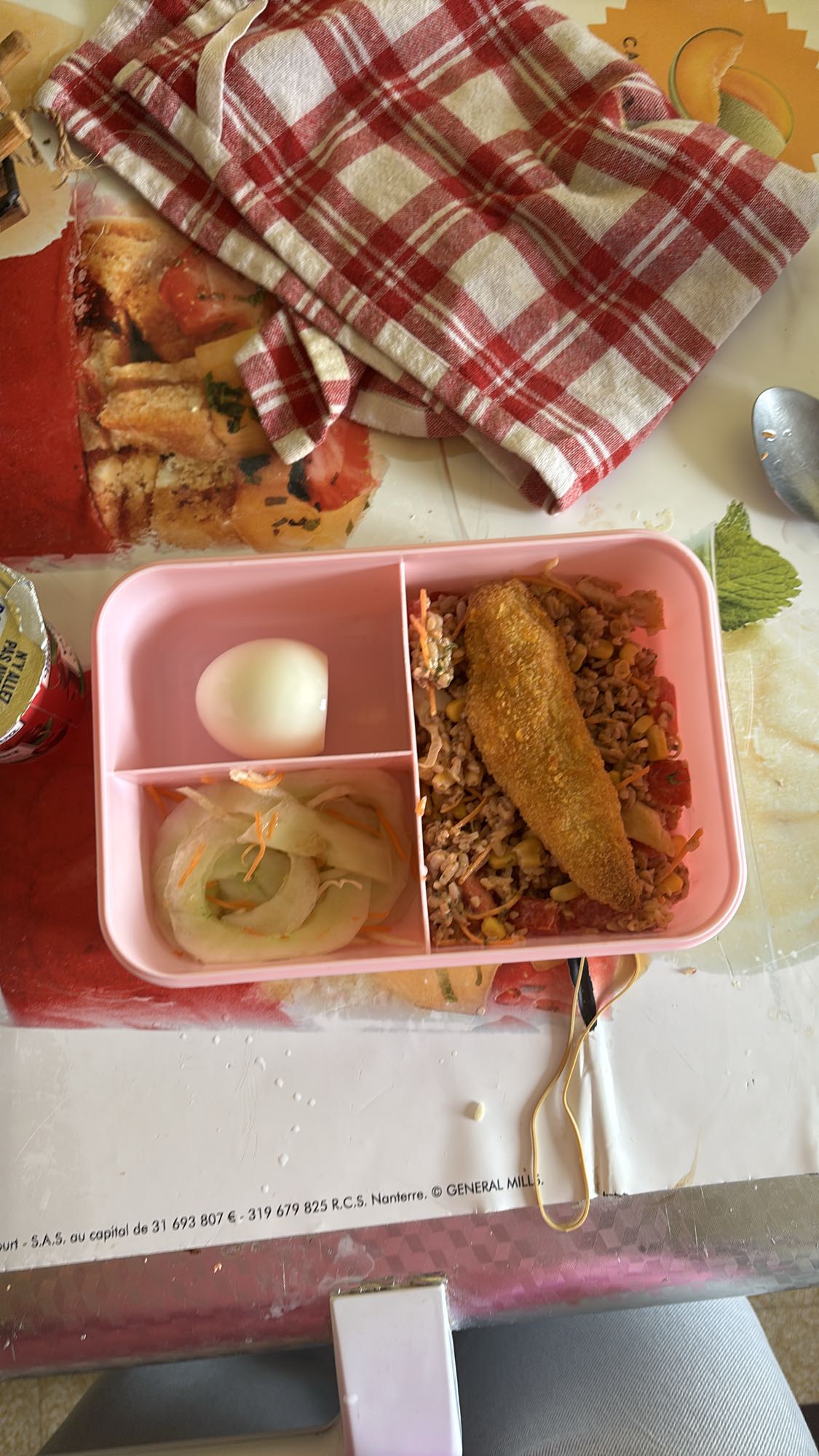 Salade composée et œuf