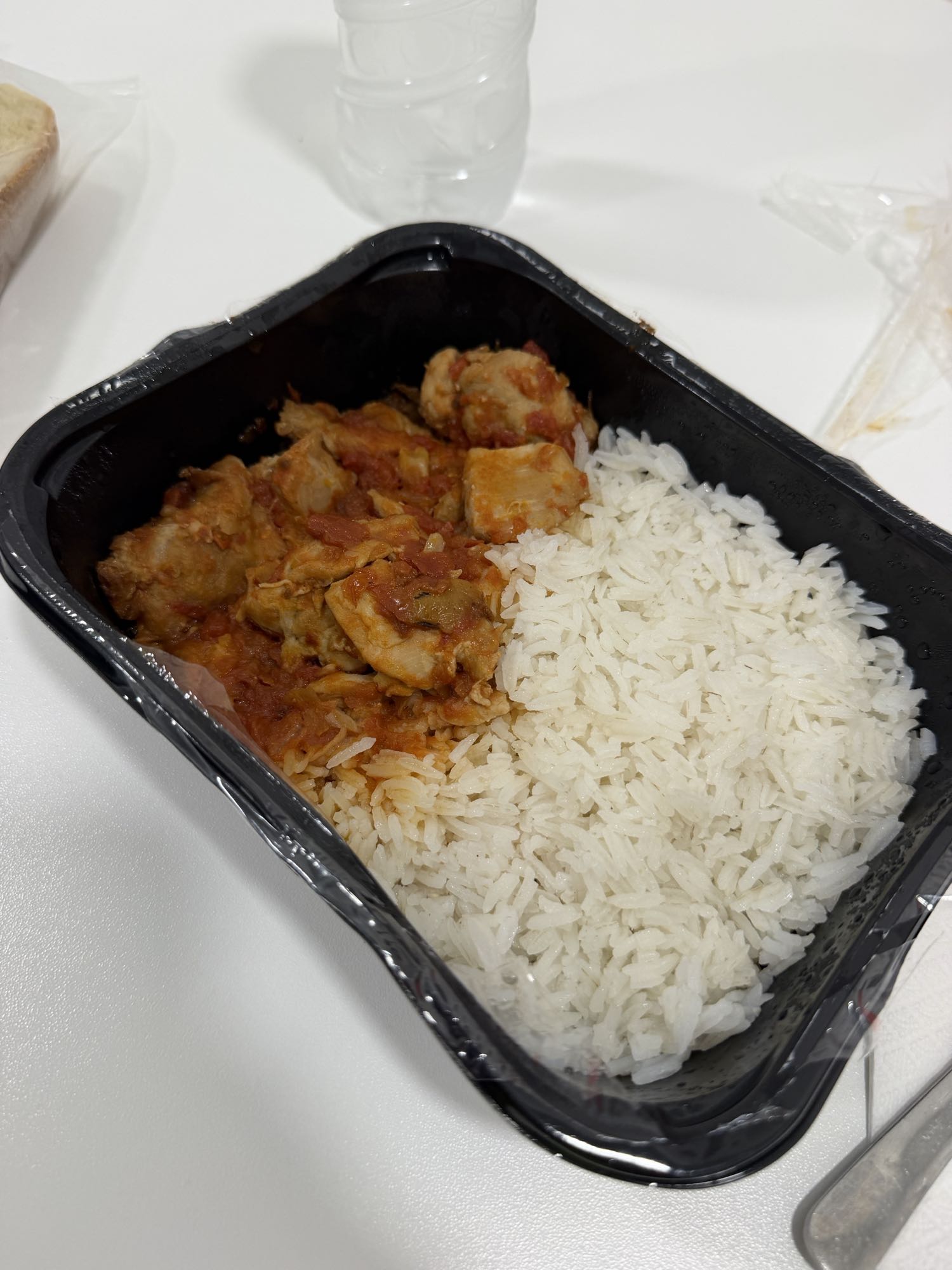 Riso bianco e pollo