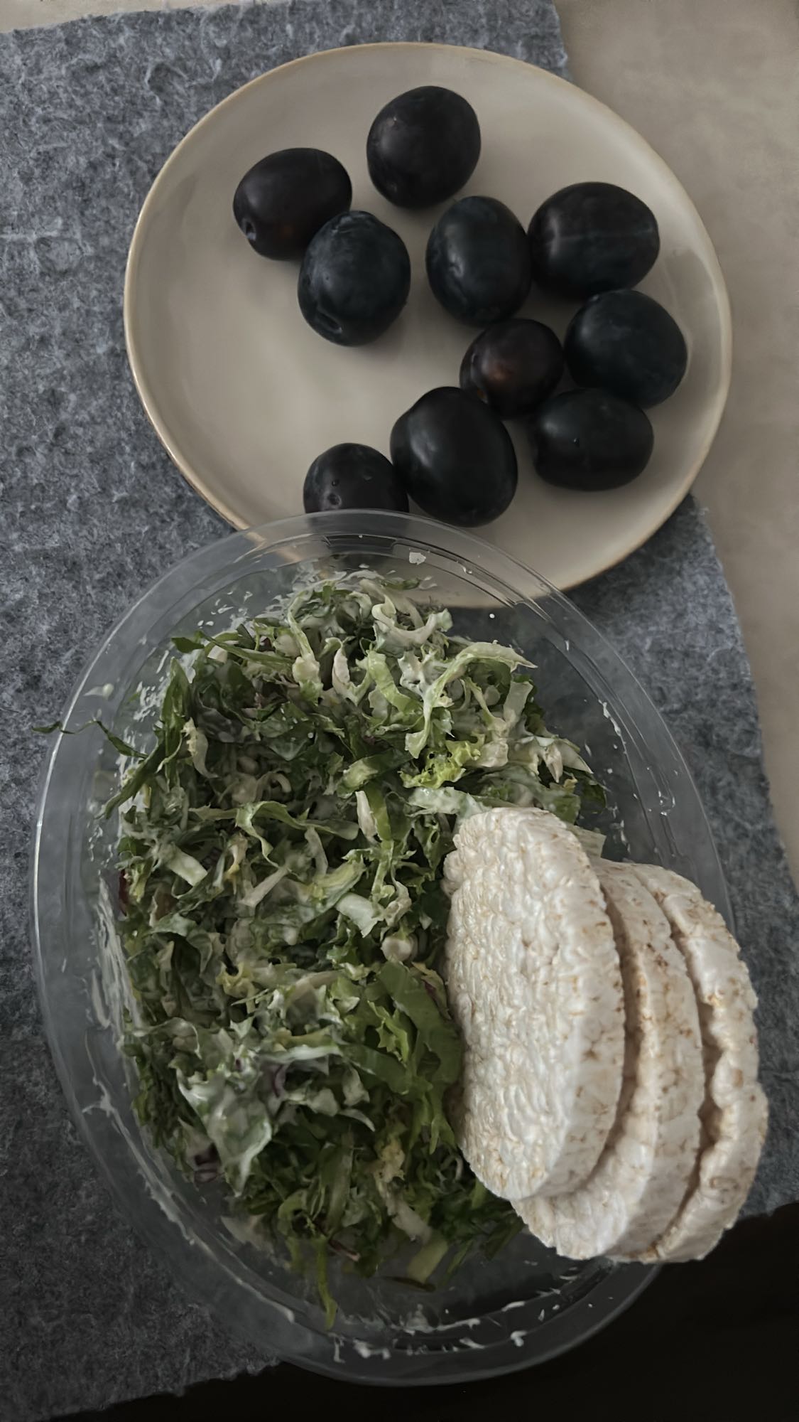 ensalada con ciruelas
