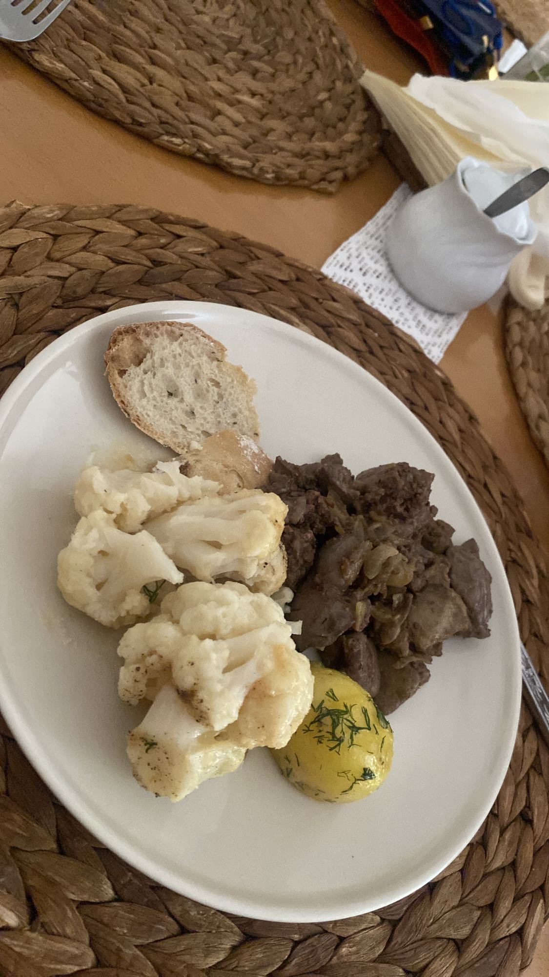 Wątróbka z kalafiorem