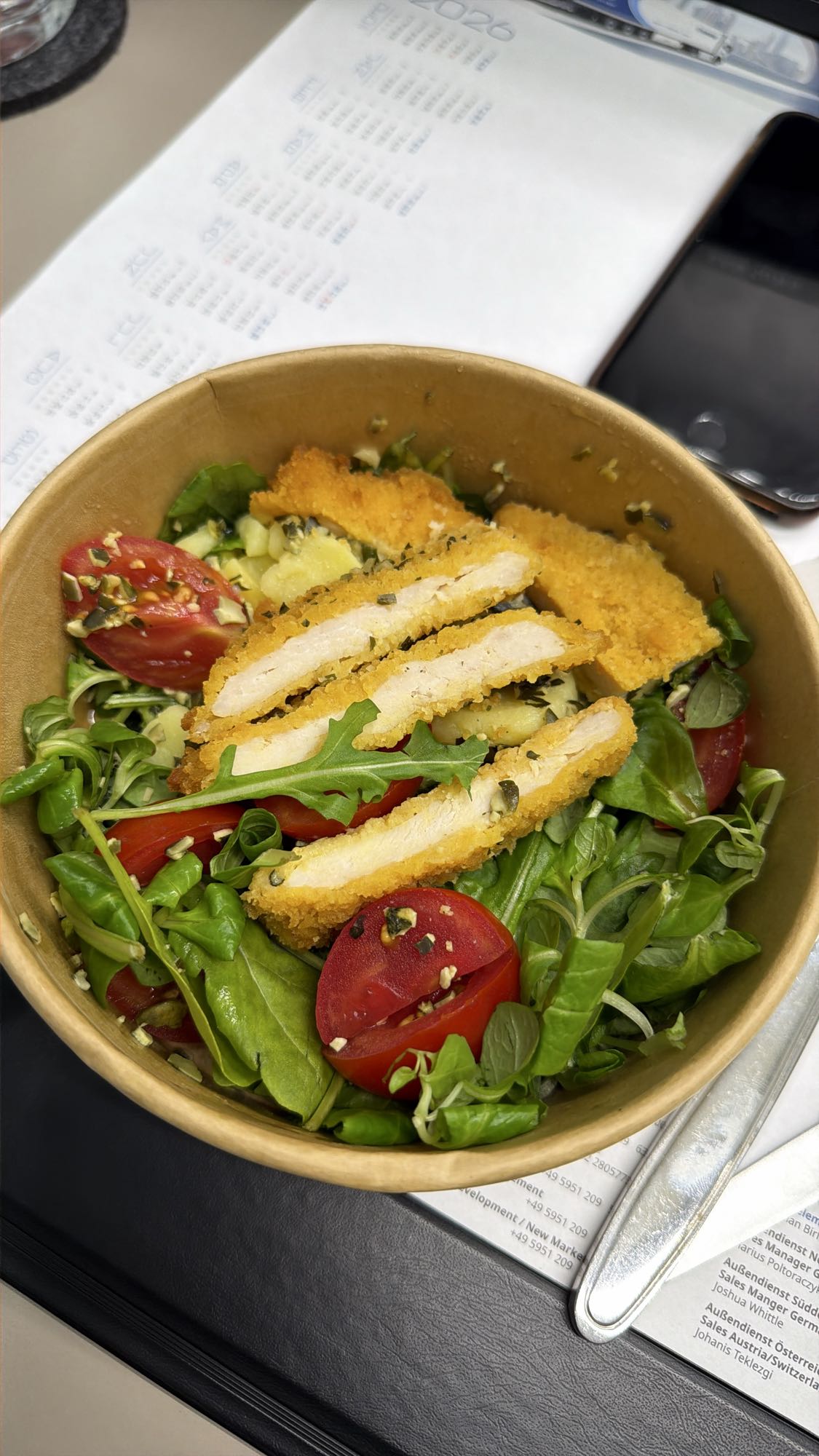 Salat mit Schnitzel