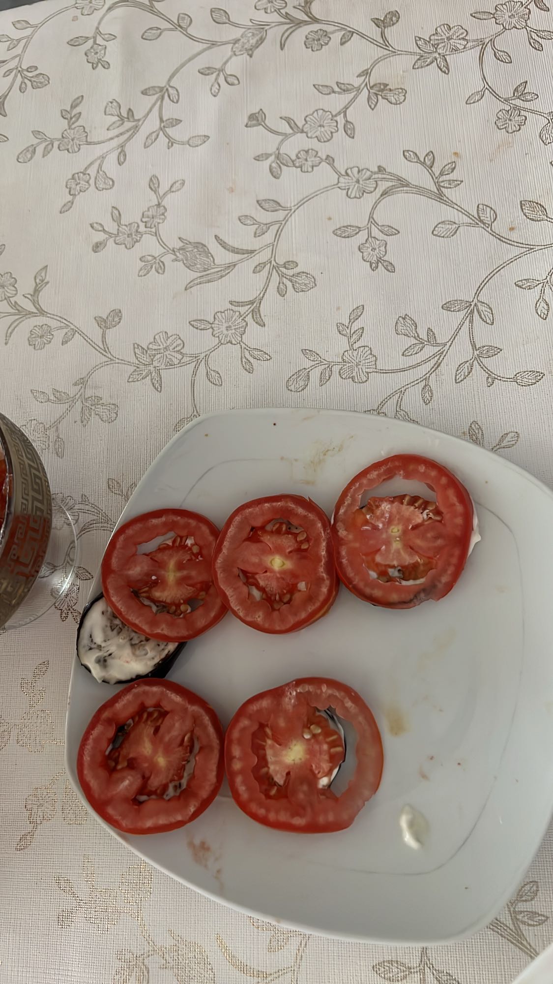 Баклажан с помидором