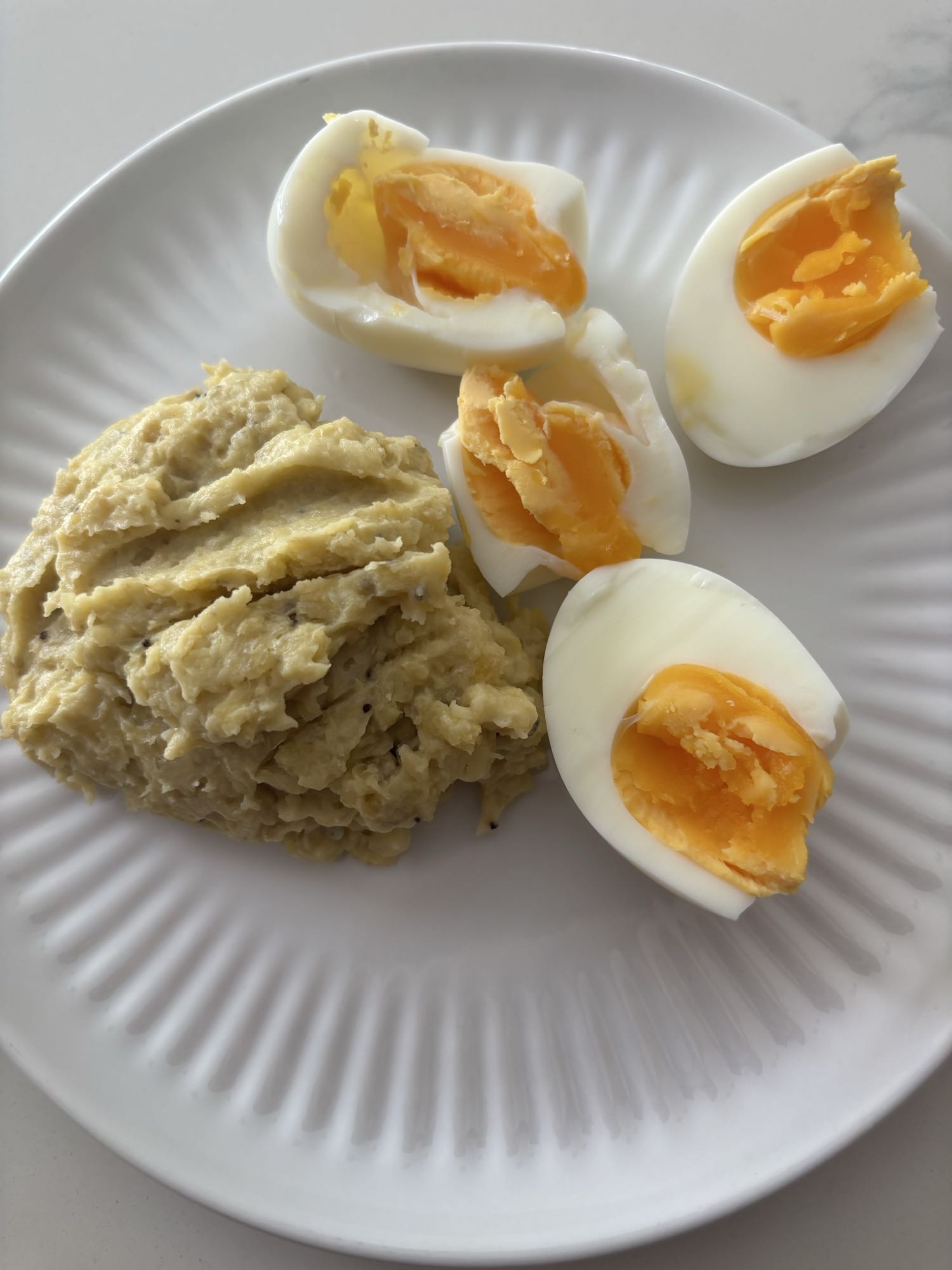 huevos con puré