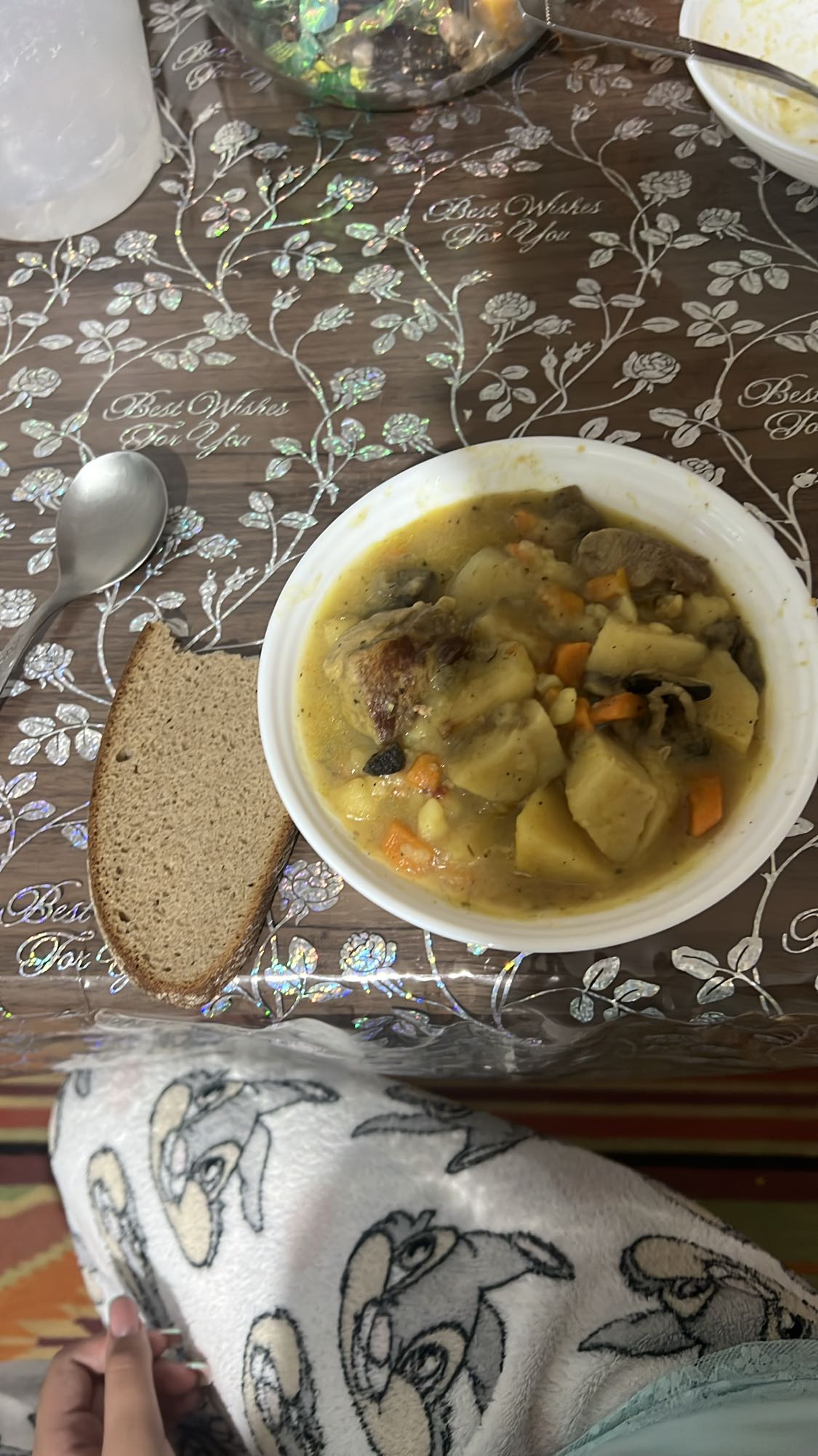 Тушана картошка з хлібом