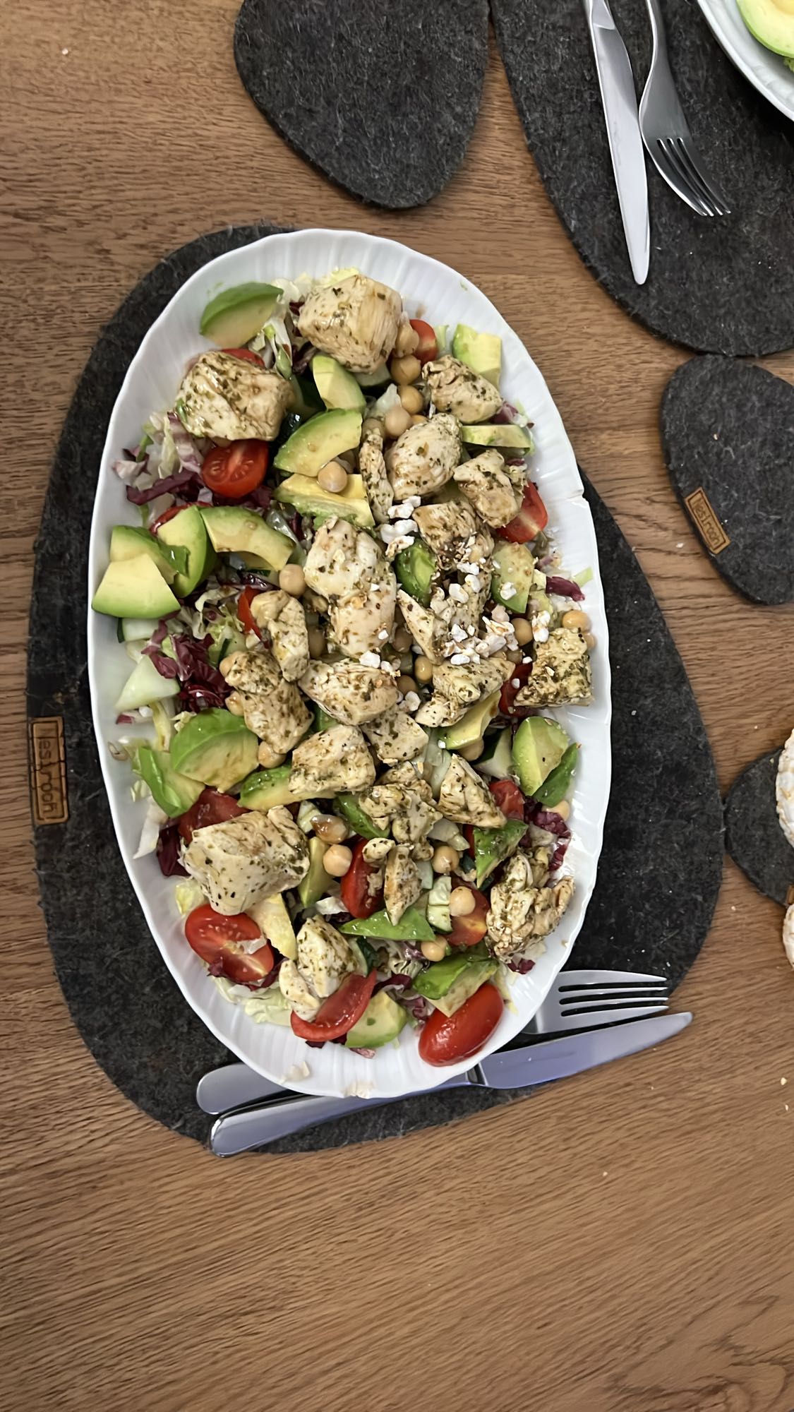 Insalata pollo avocado