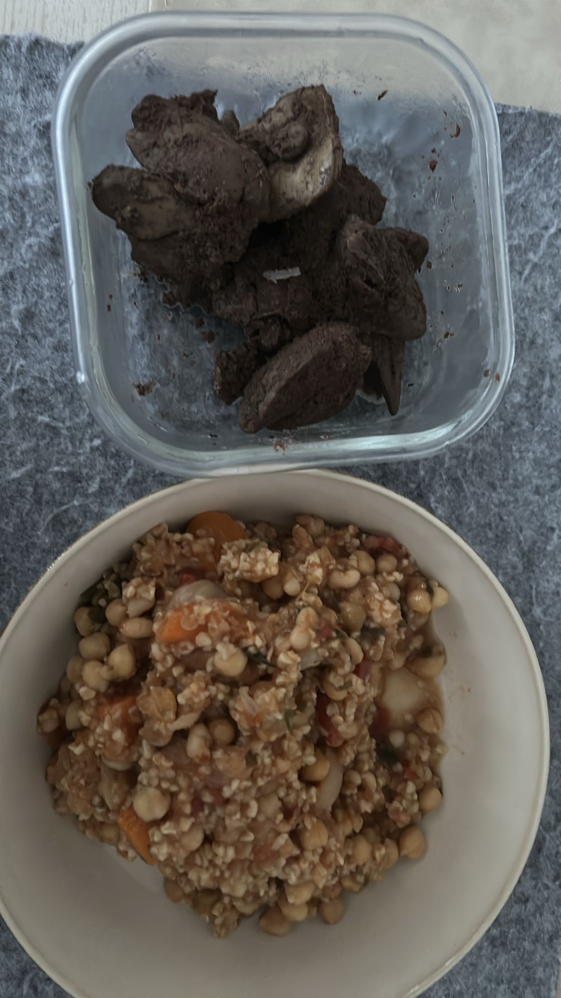 garbanzos con quinoa y higado