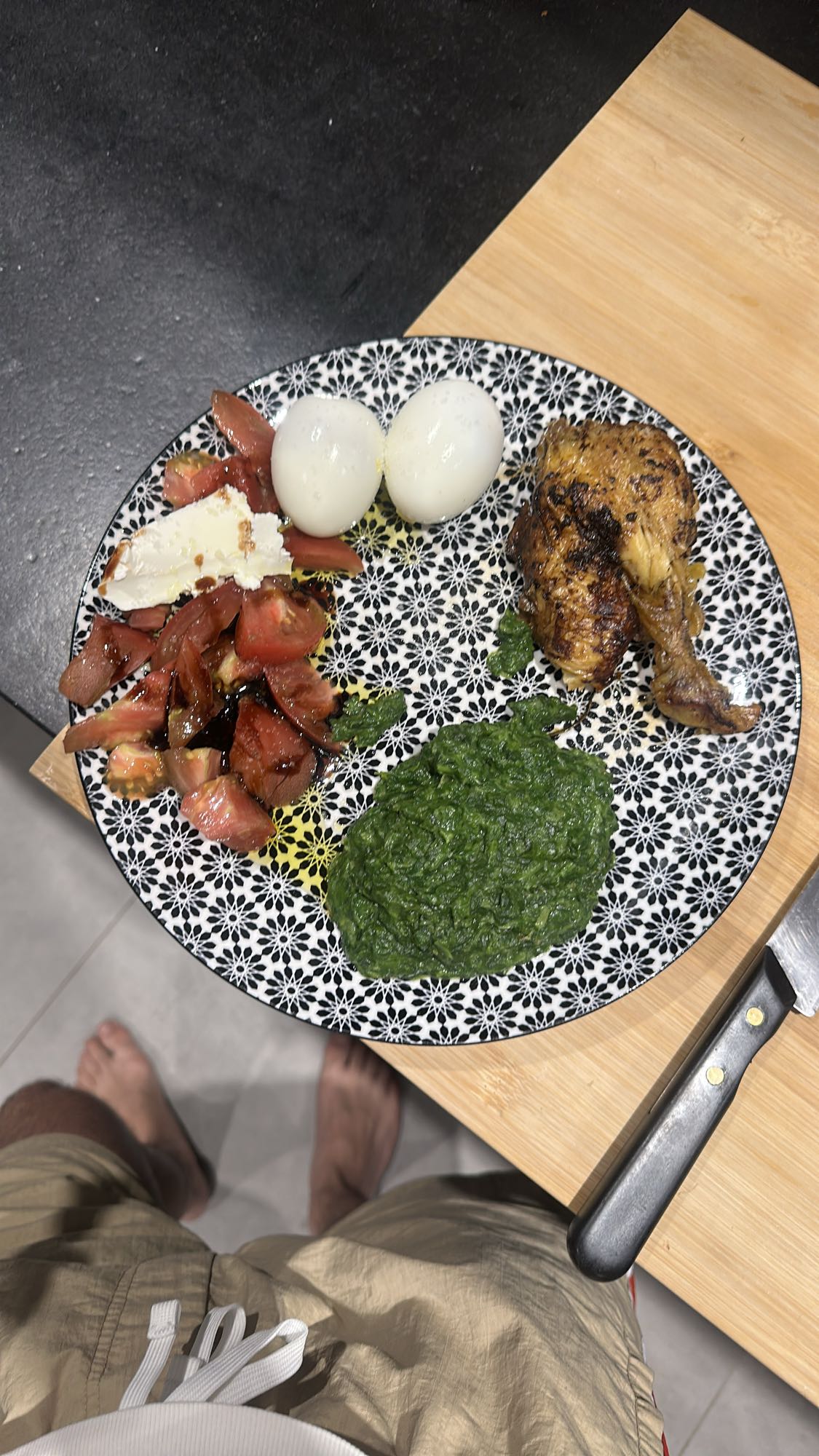 Poulet oeufs et épinards