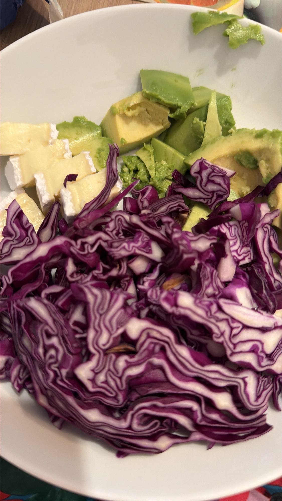 Rotkohl Avocado Brie