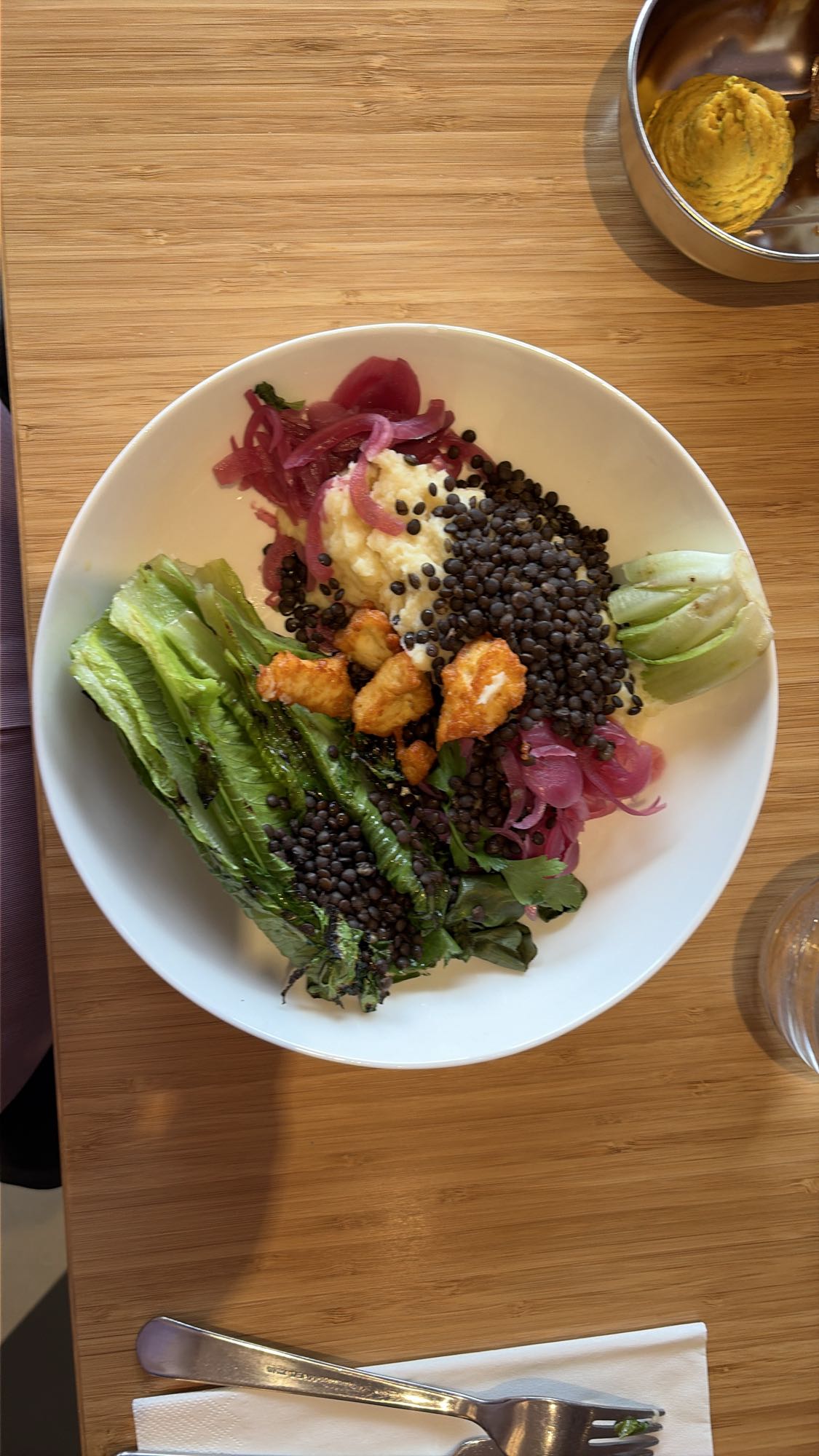 Linsallad med halloumi