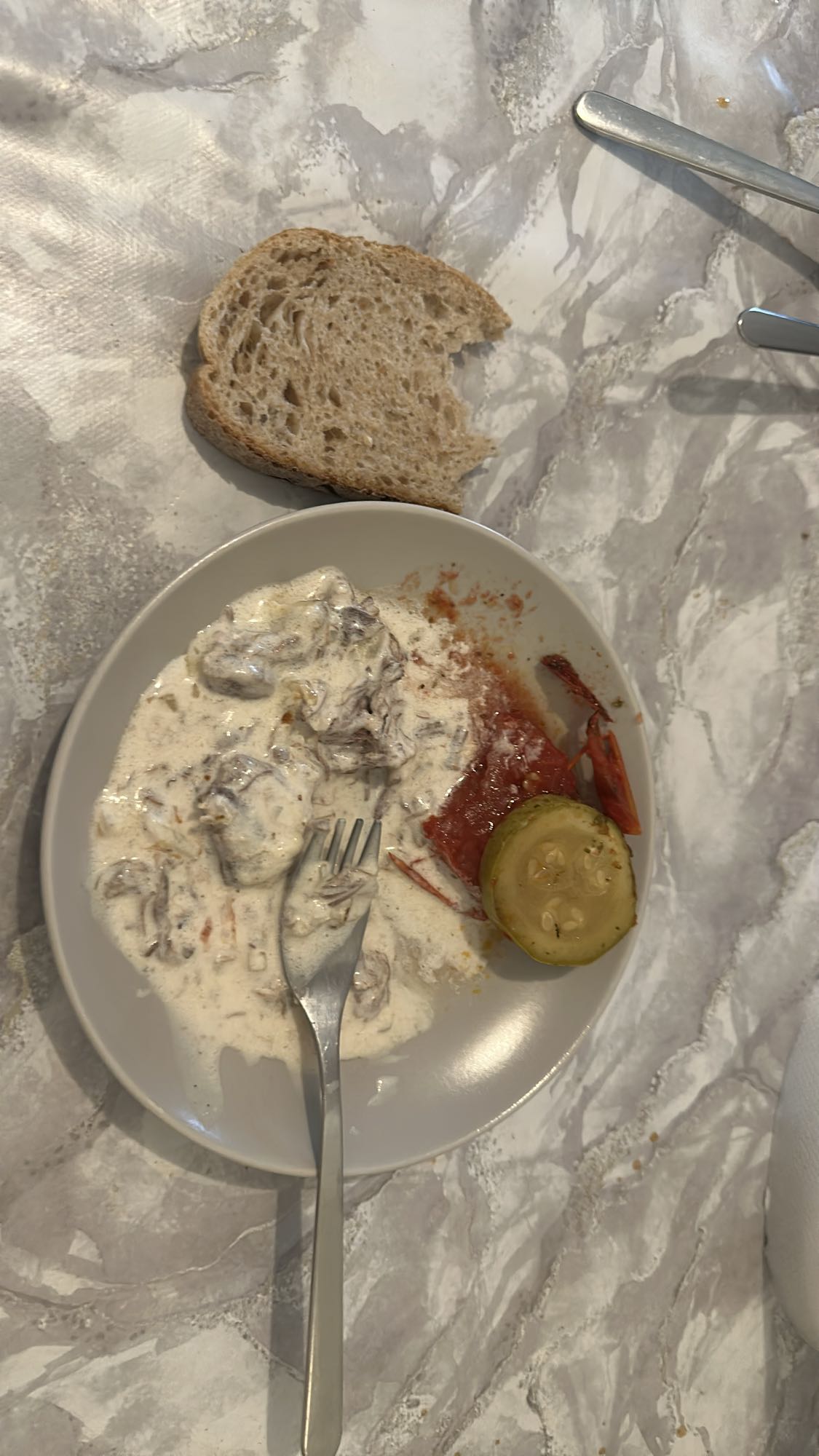 Creamy Beef with Bread