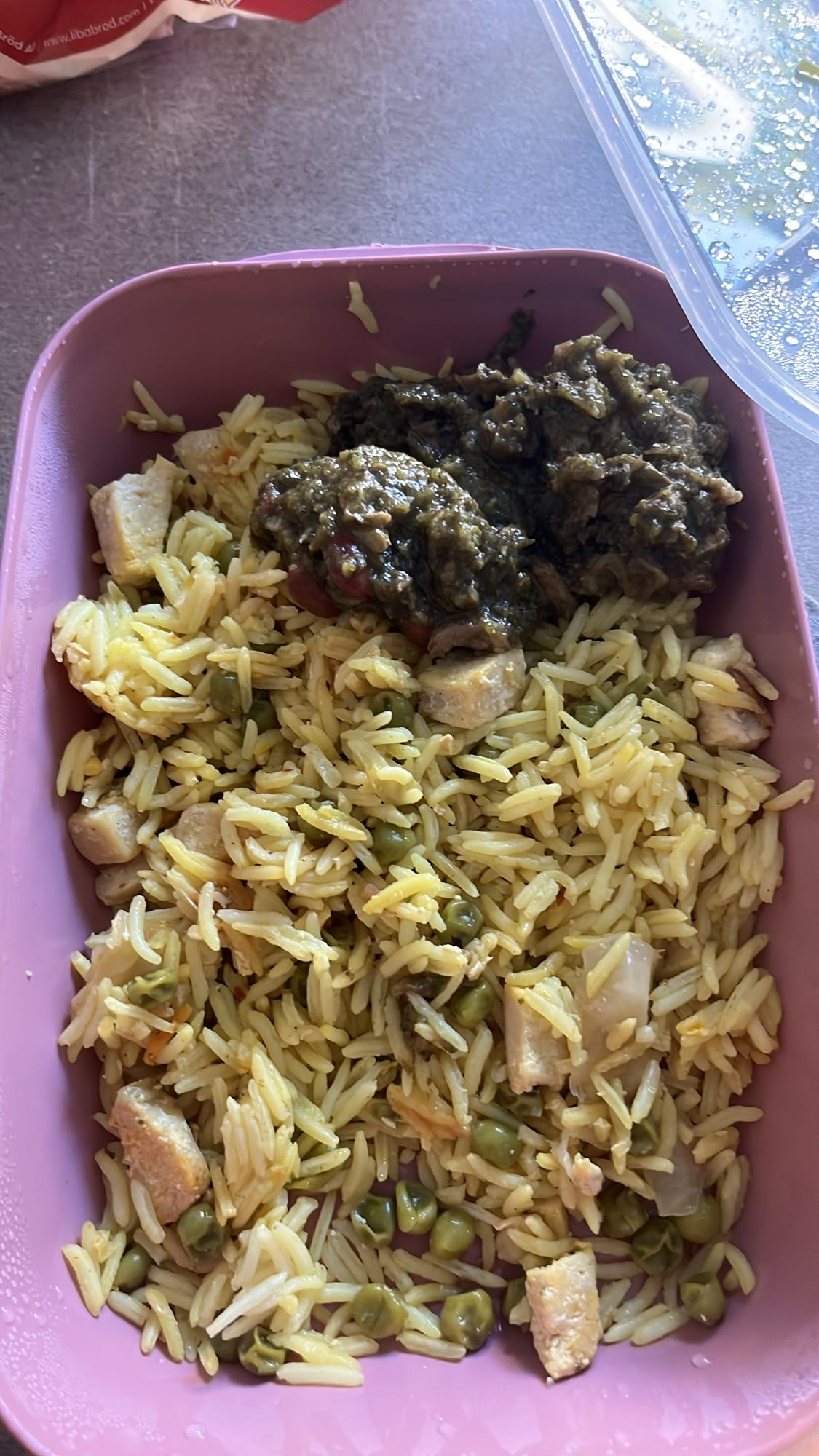 Ris med kyckling och kött