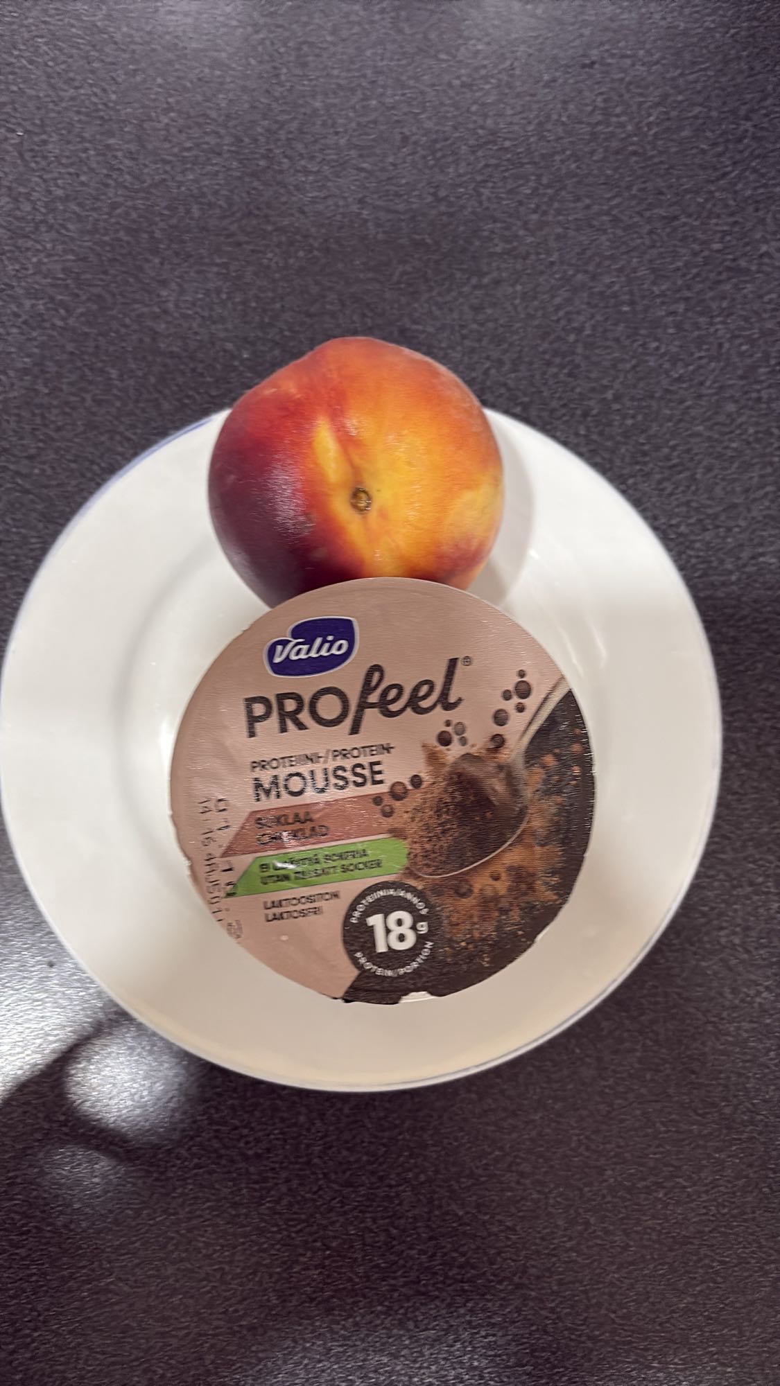 Proteinmousse med nektarin