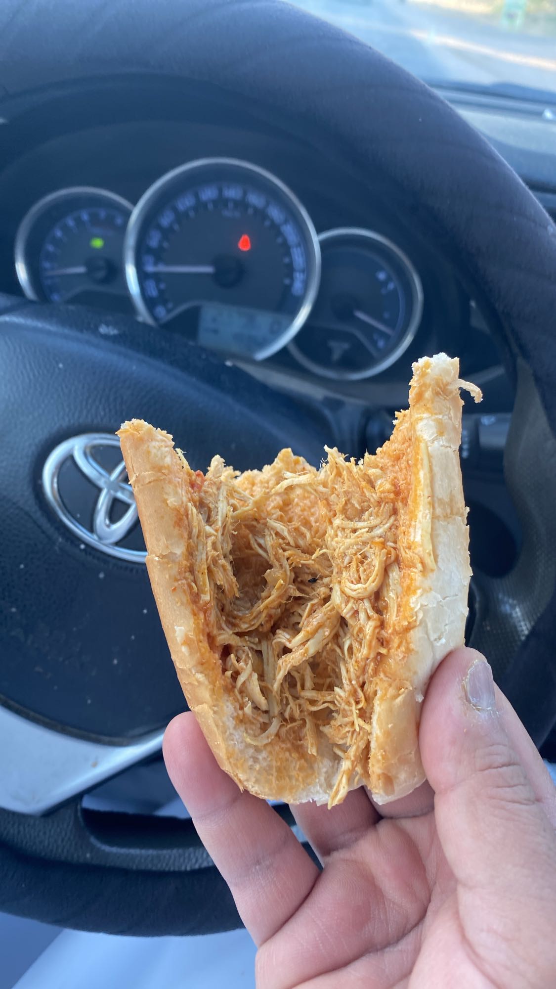 ساندويتش دجاج مسحب