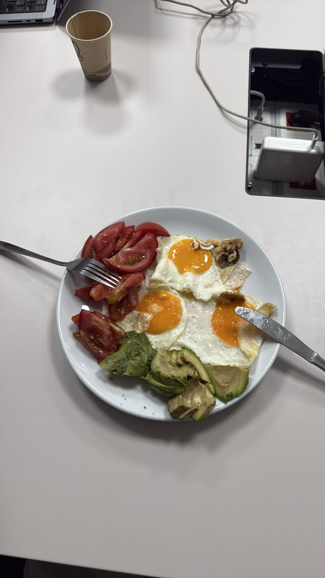 huevos con aguacate