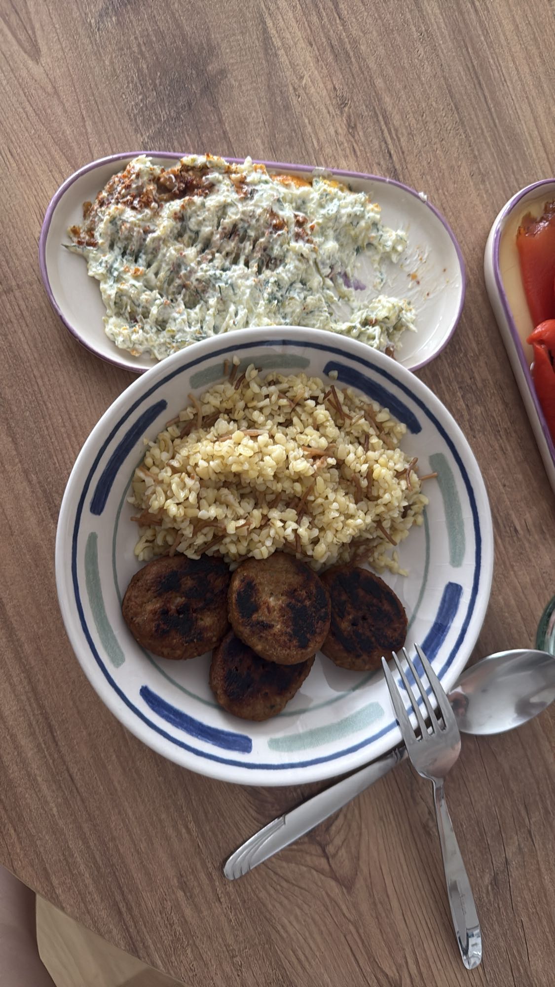 Köfte Bulgur Cacık
