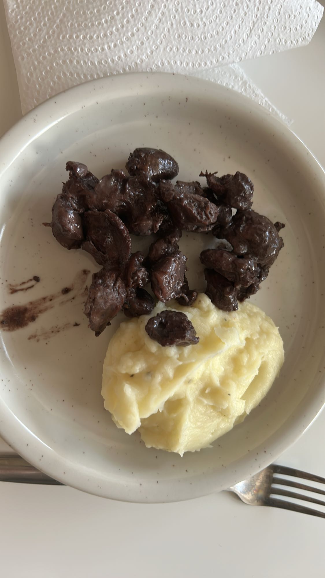 Liver with mashed potato