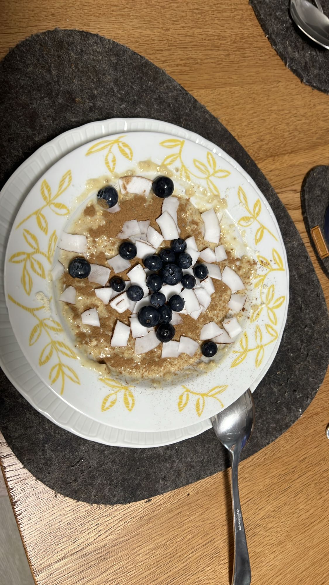 Porridge con mirtilli