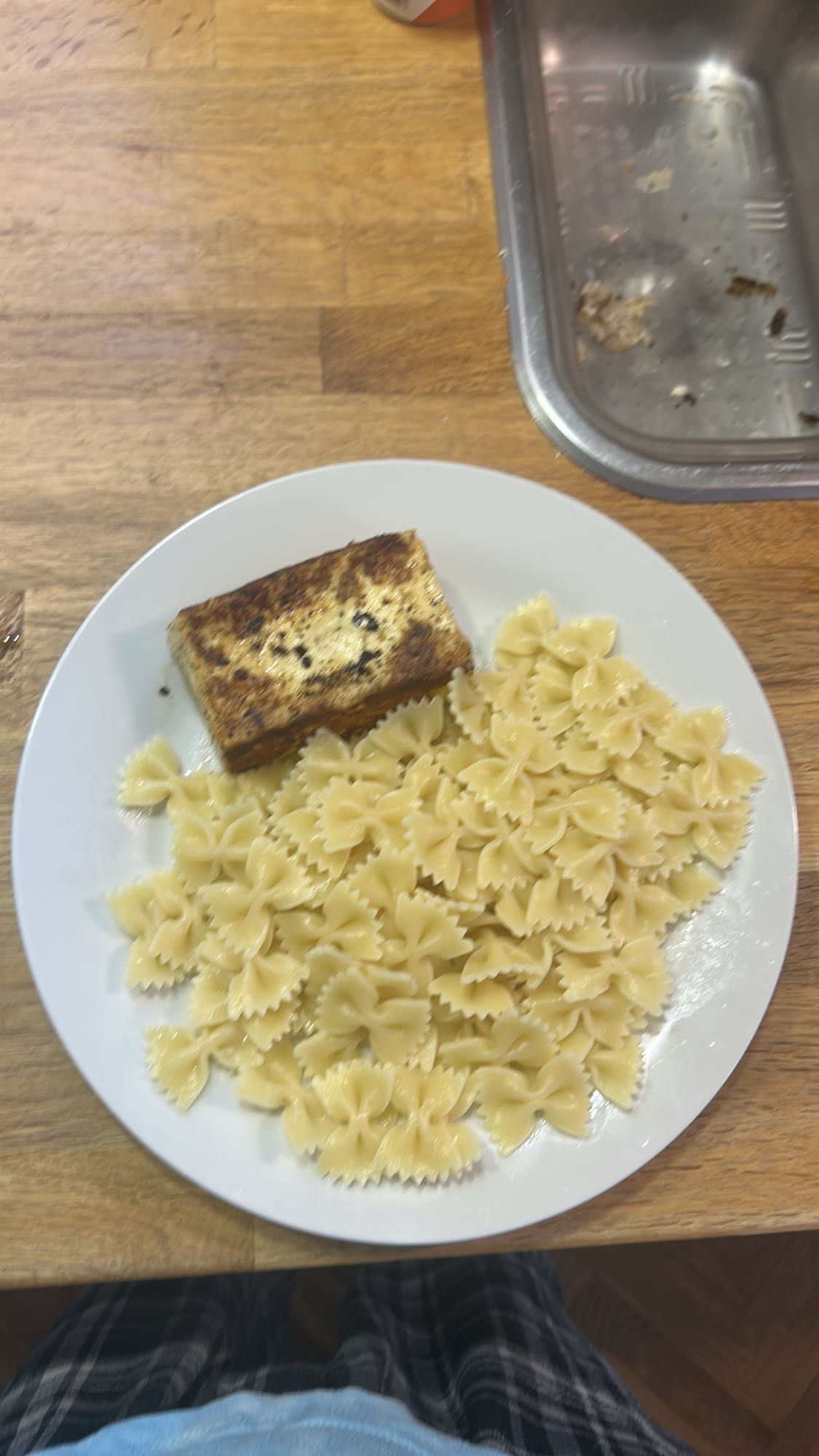 Lax med farfalle