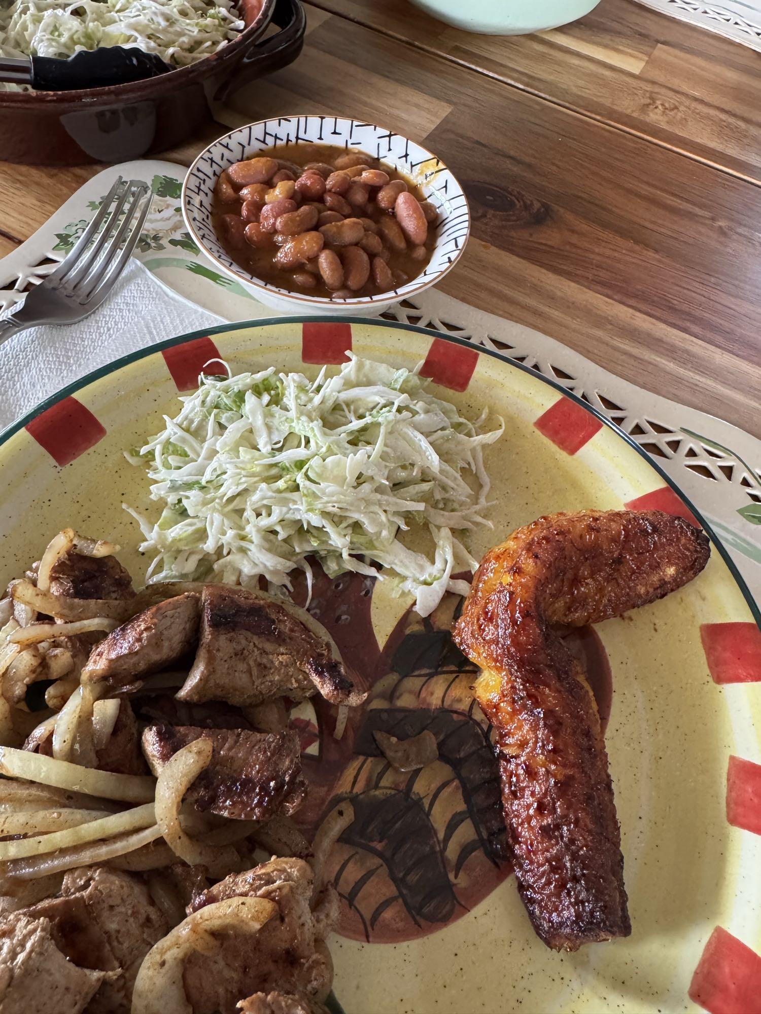 pollo con frijoles