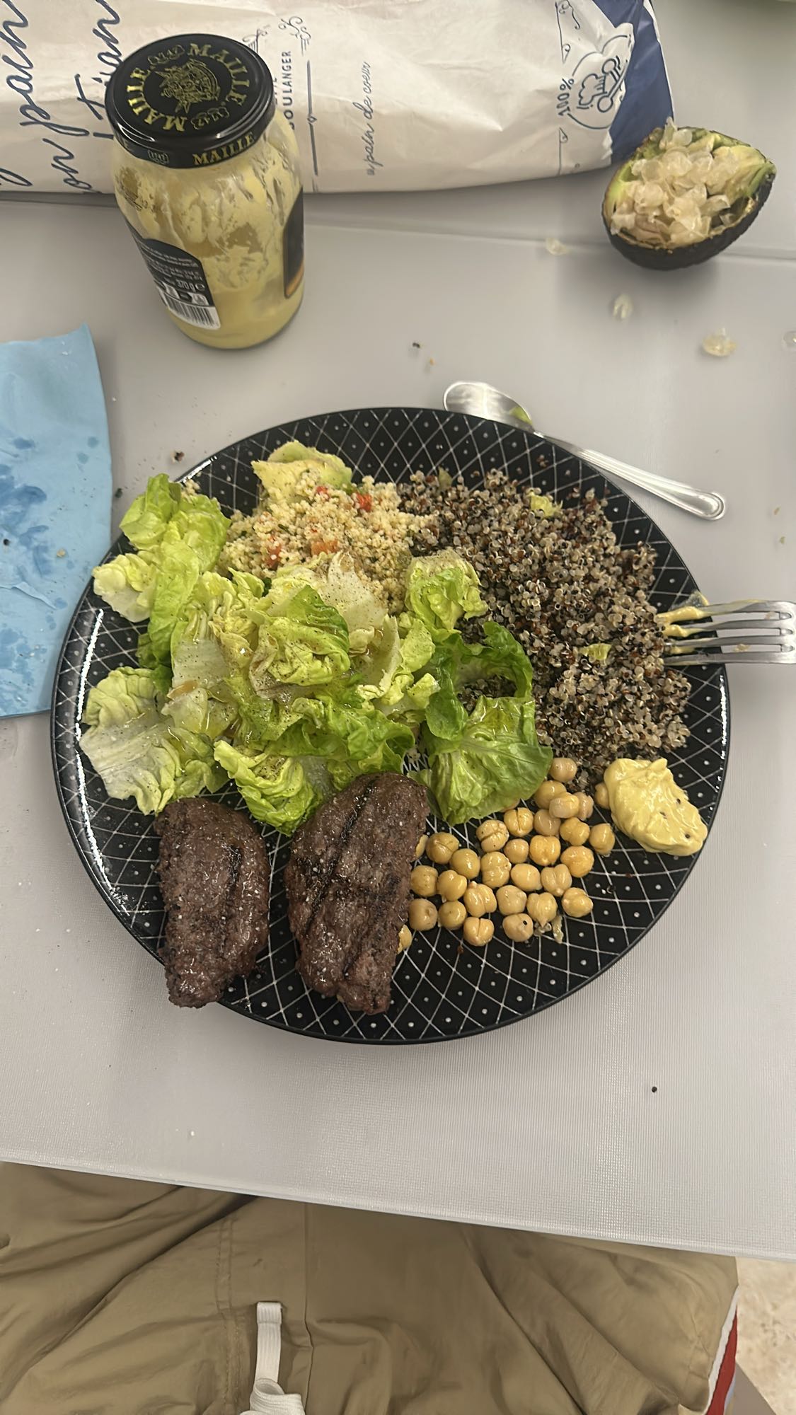 Assiette quinoa steak