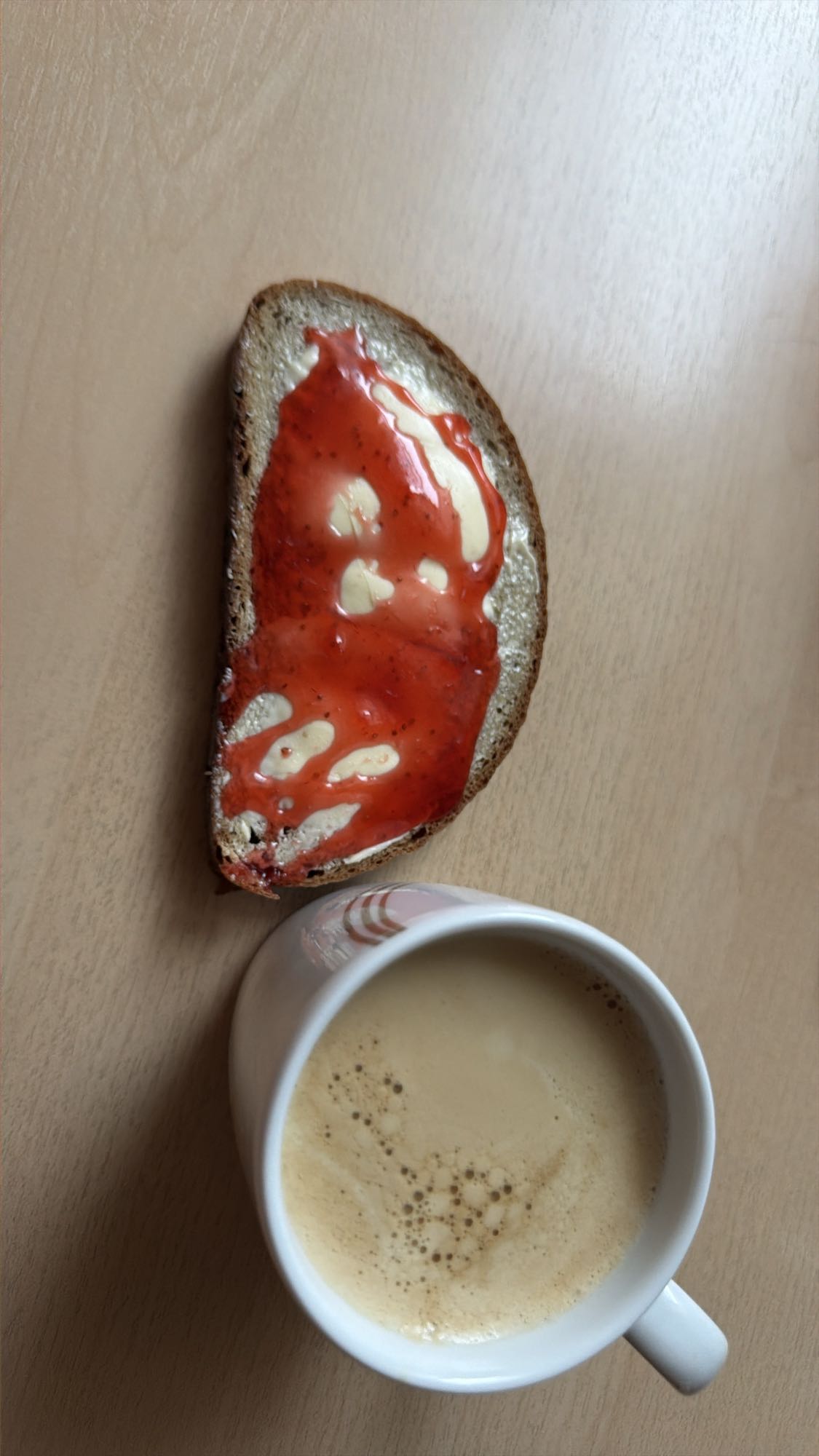 Brot mit Marmelade