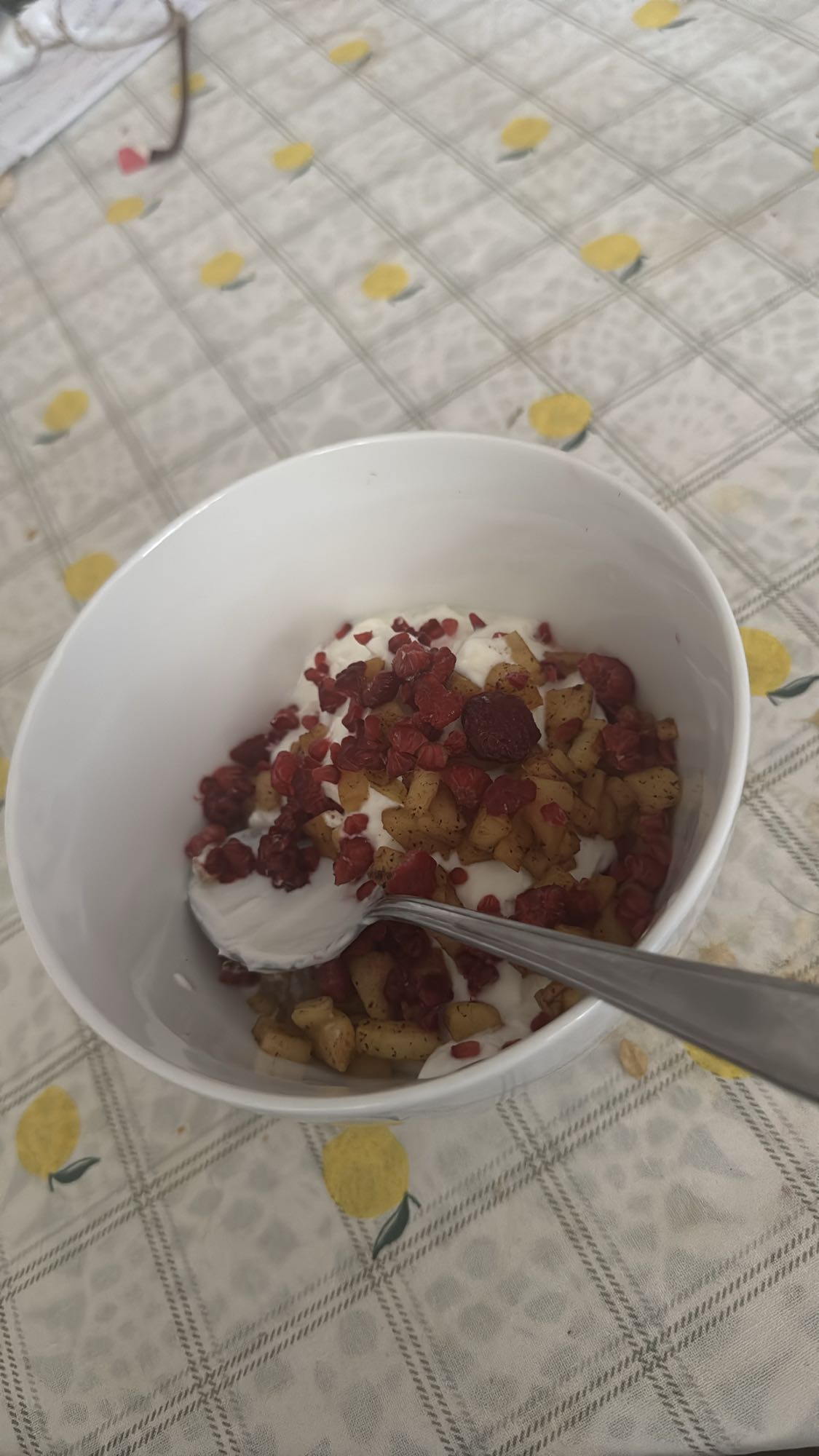 Yoghurt med frukt