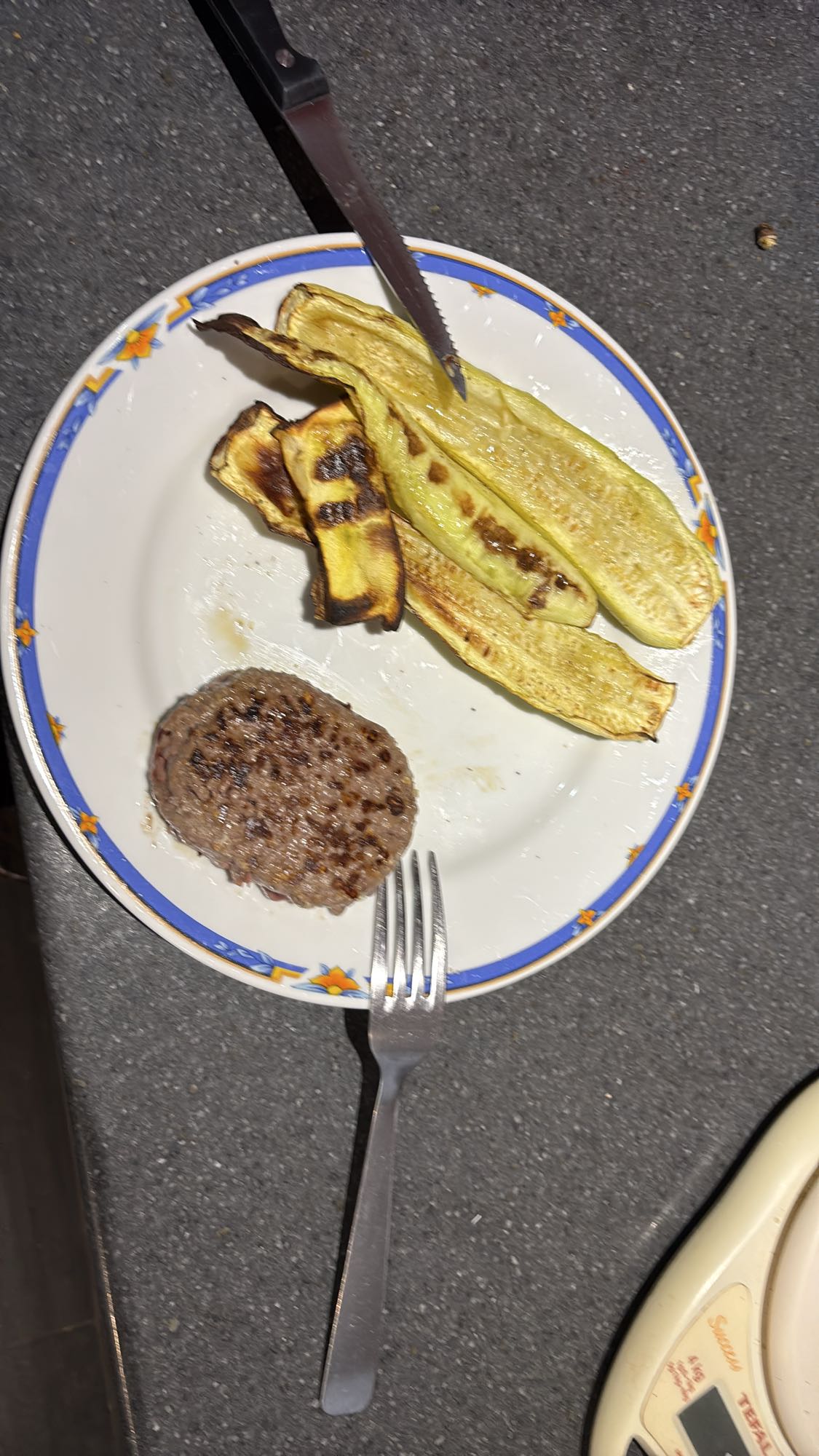 Steak haché et courgette
