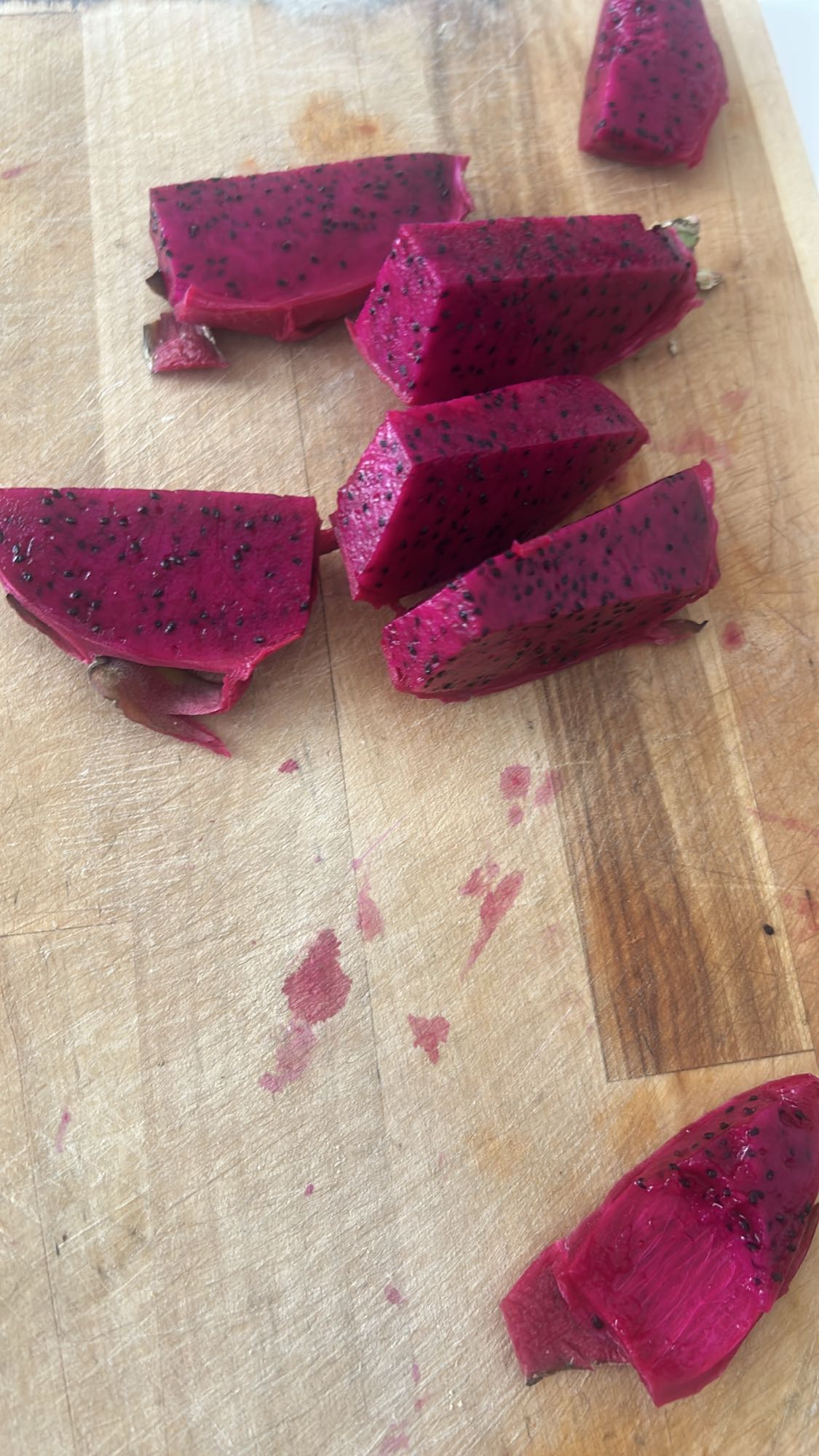 Drachenfruchtstücke